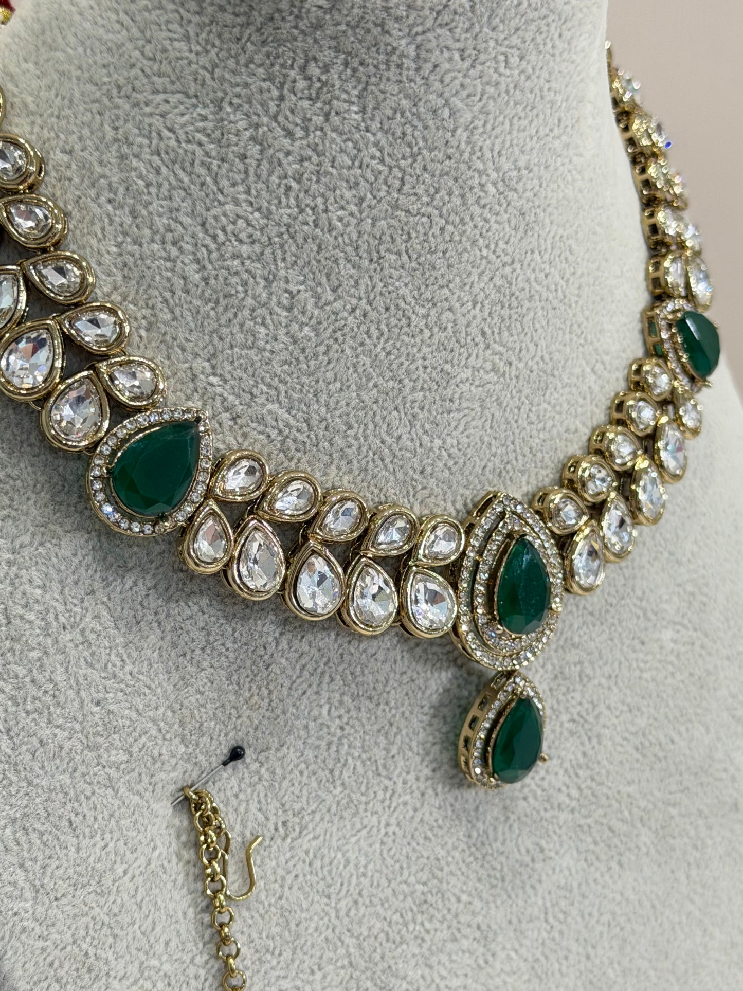 Traditionelles American Diamon Kundan Jewellery Set - 4 Colours