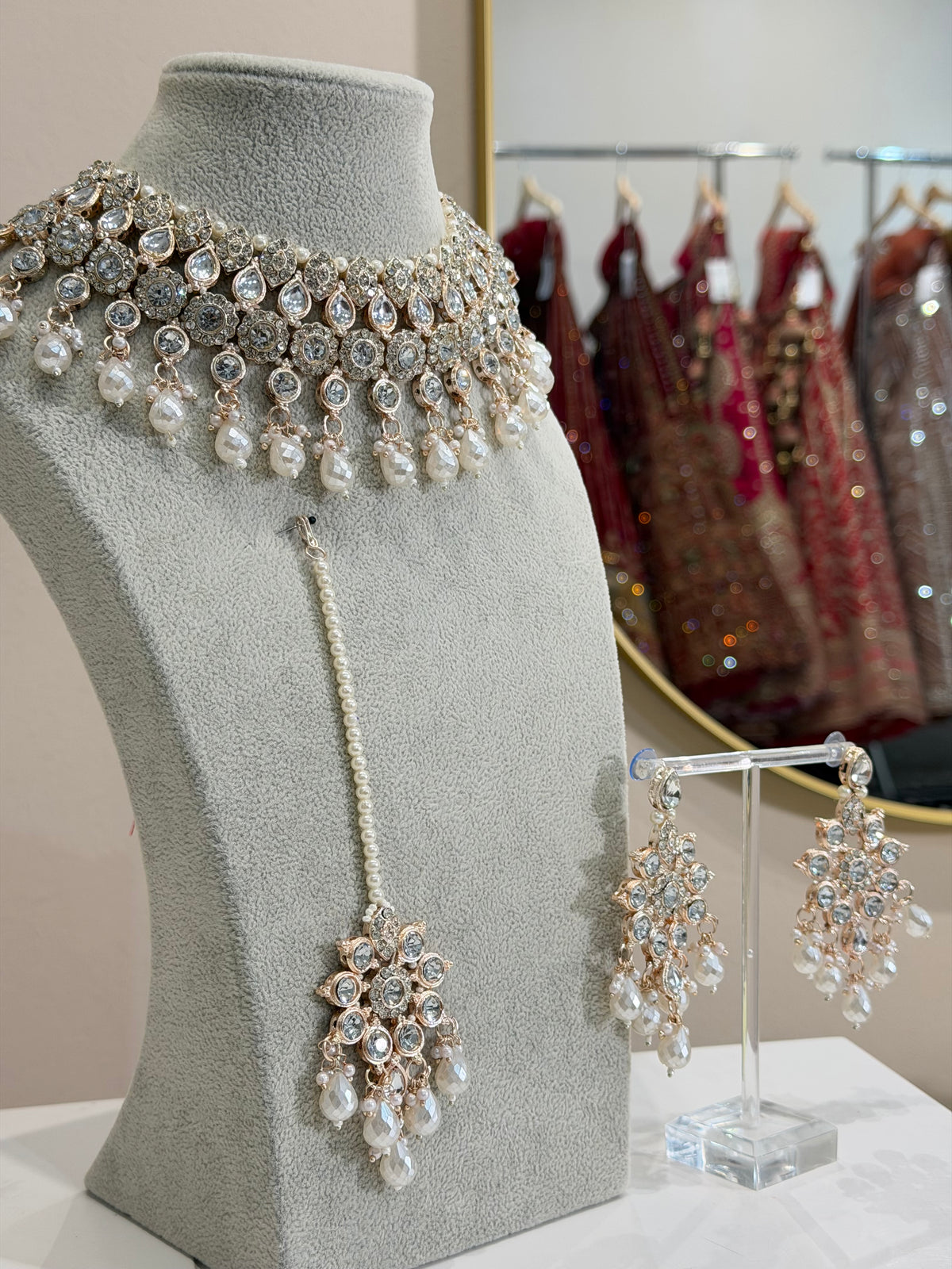 White / Rosegold Jewellery Set