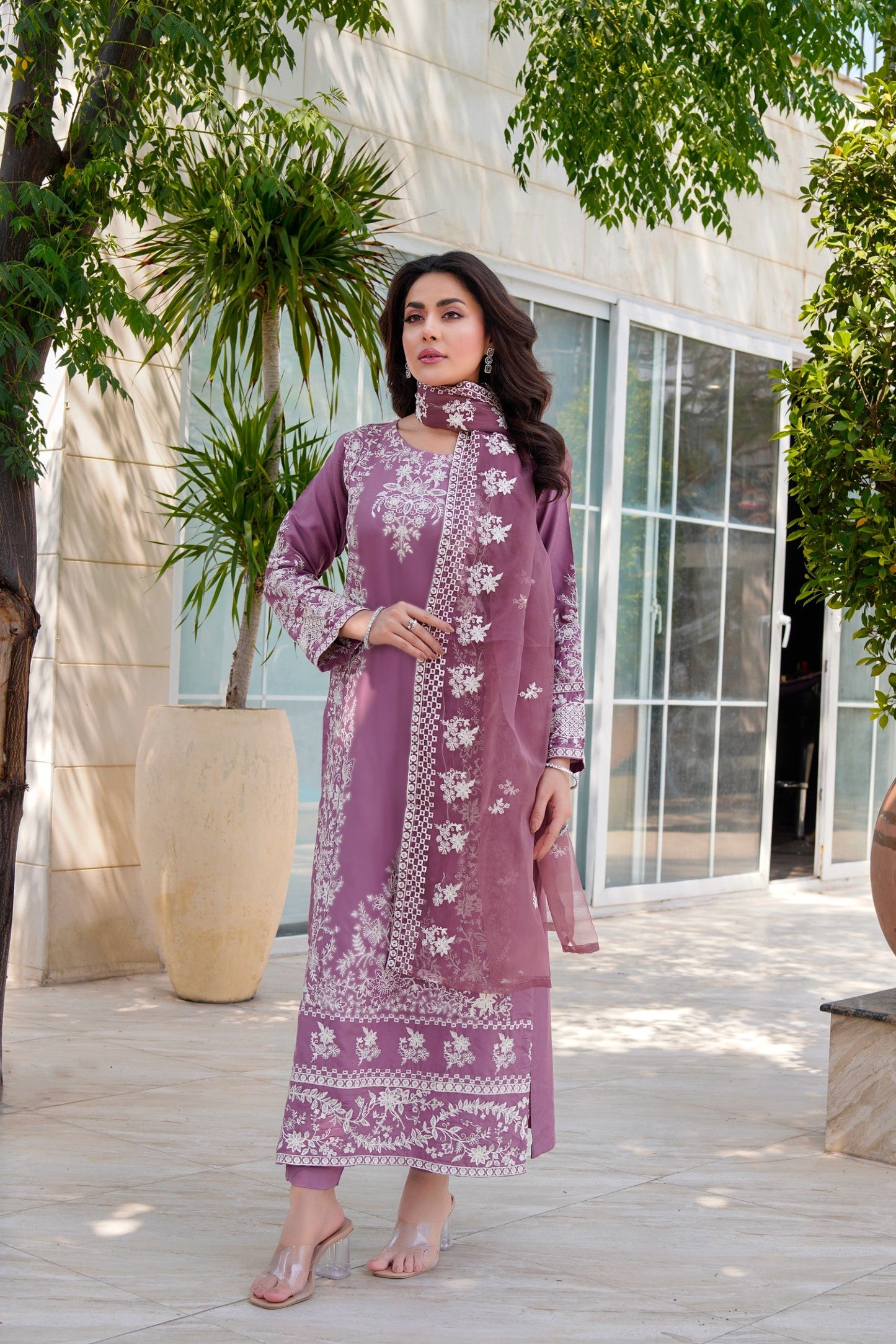HK311 - Linen Outfit 2025