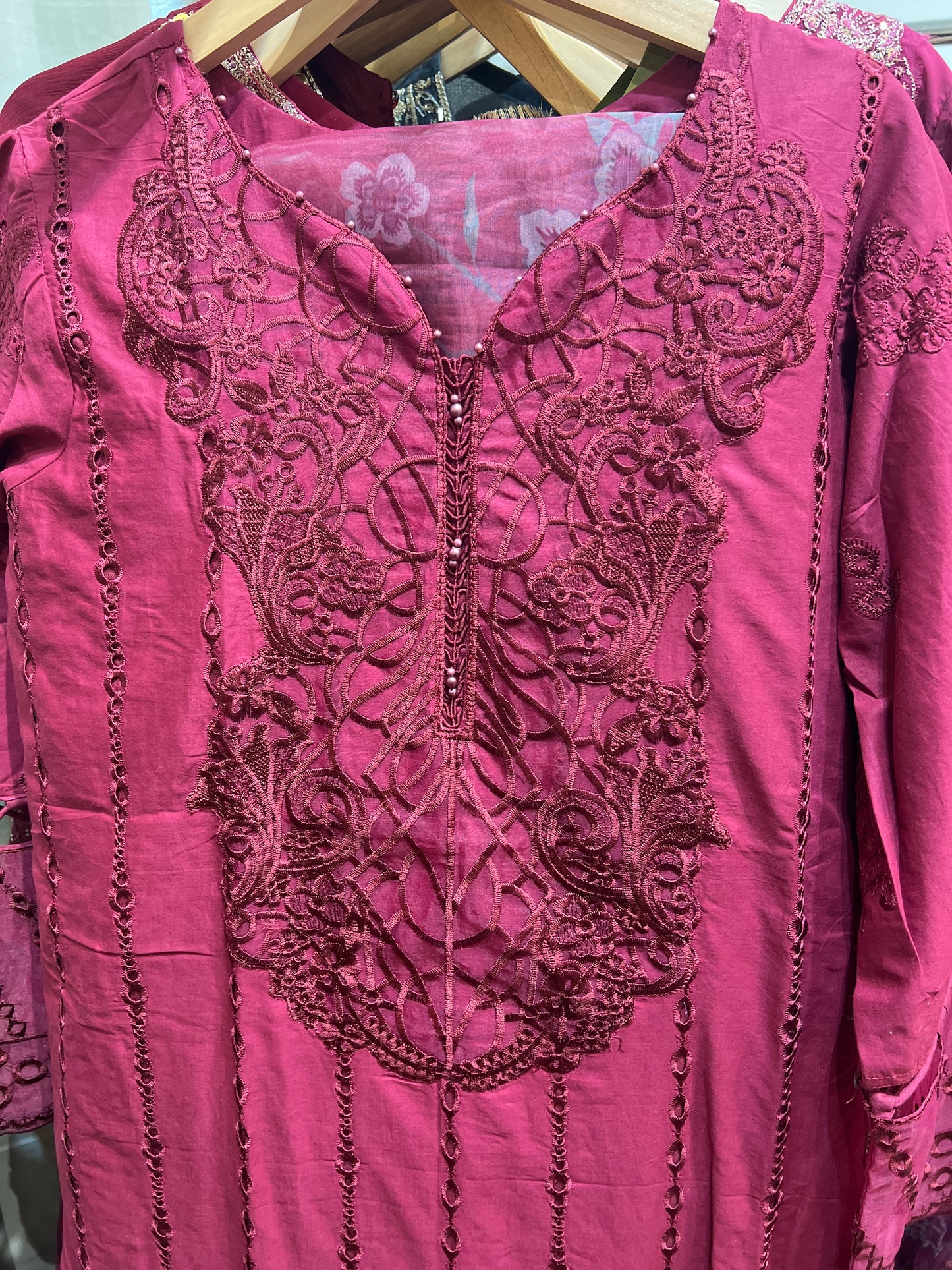 Nureh Escape Magenta Suit