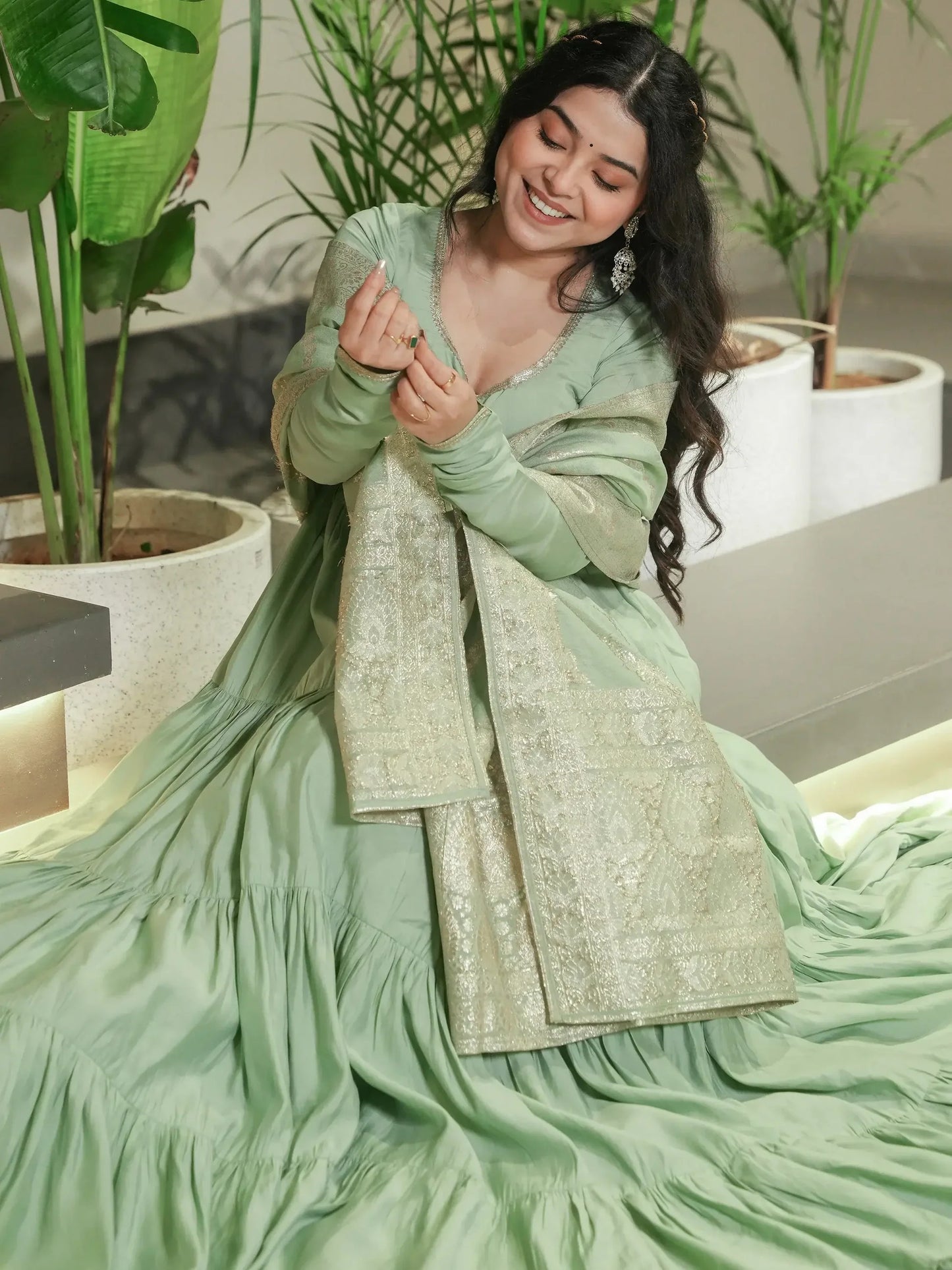 Elegantes Pista-Grünes Anarkali-Set mit Banarasi Dupatta