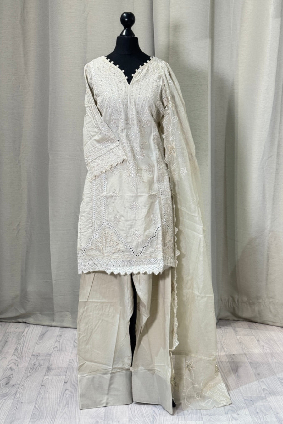 Embroidered Cotton Suit 15