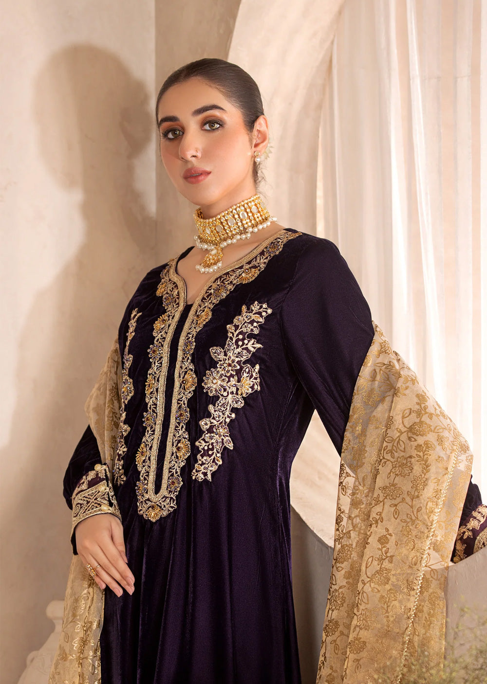 Heera's Dark Violet Velvet Suit