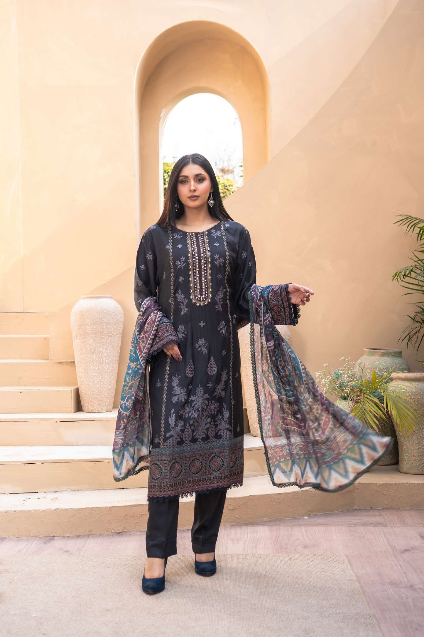 Embroidered Viscose Suit- Black