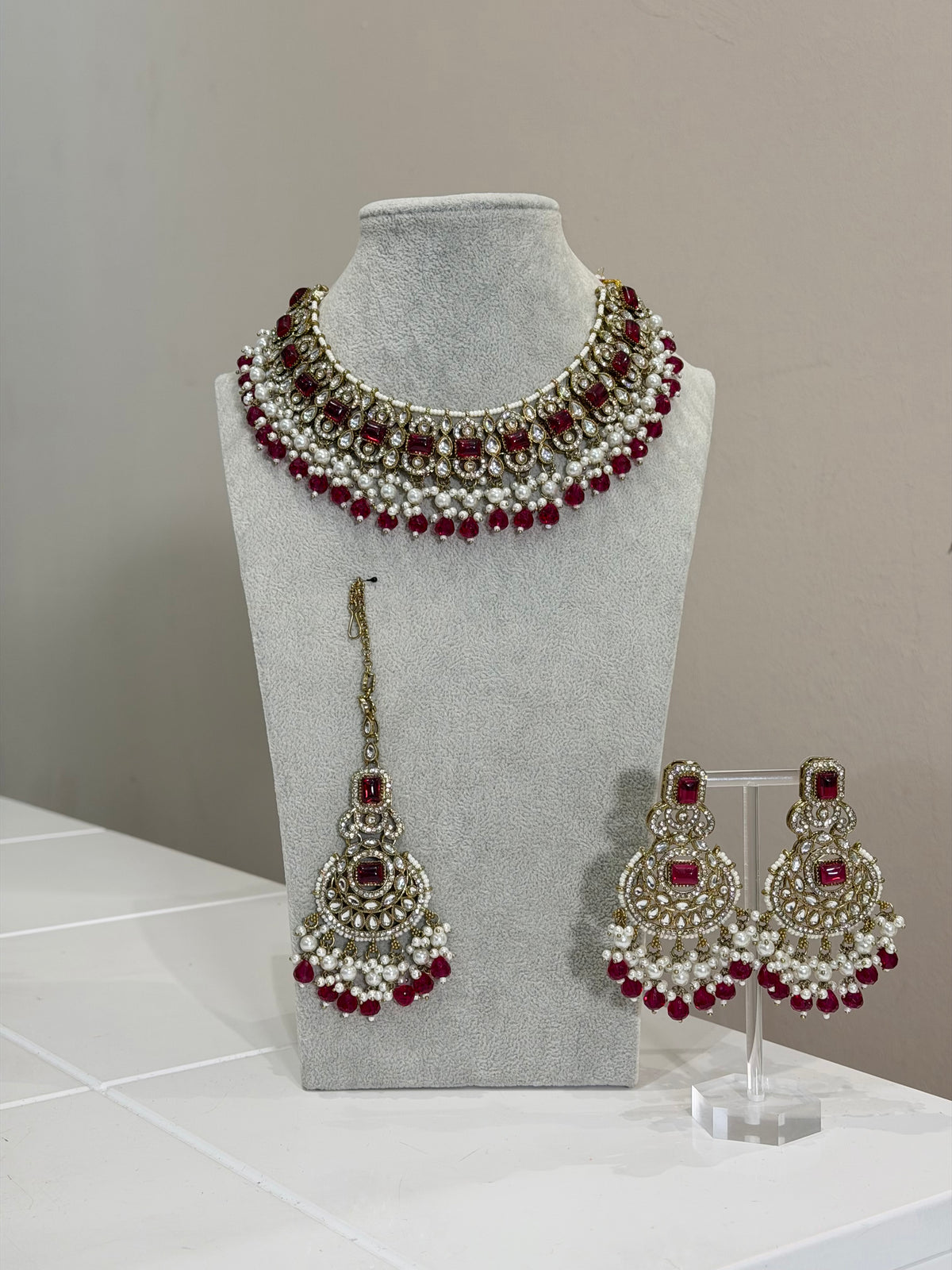 Red / Pearl Jewellery Set