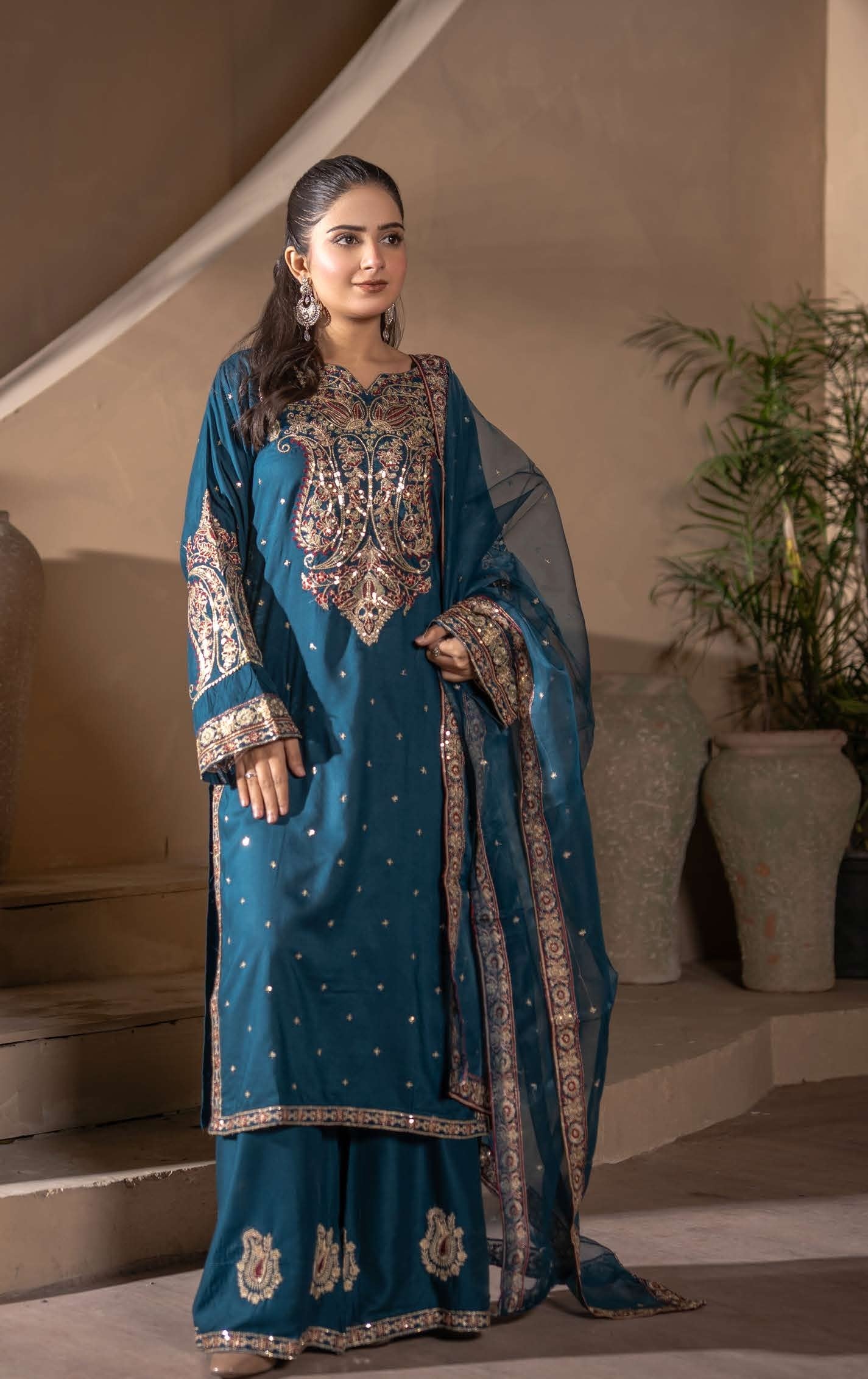 Mother Daughter Linen Embroidered - Teal Blau