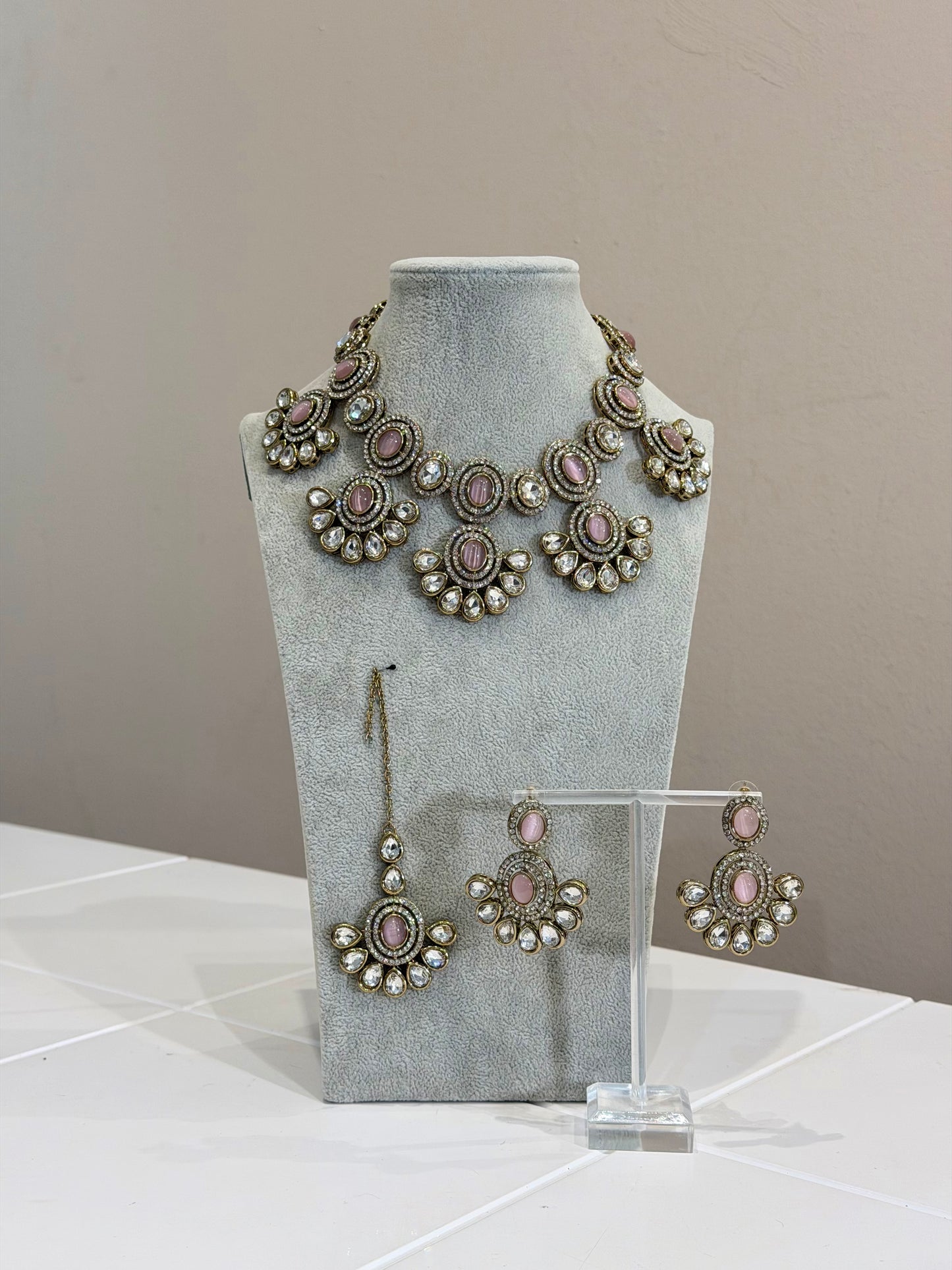 Traditionelles American Diamon Kundan Jewellery Set - 4 Colours