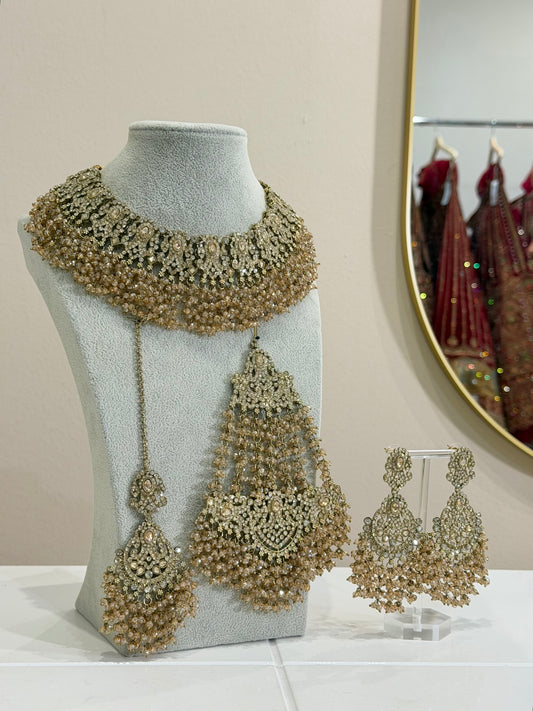 Gold Jewellery Set