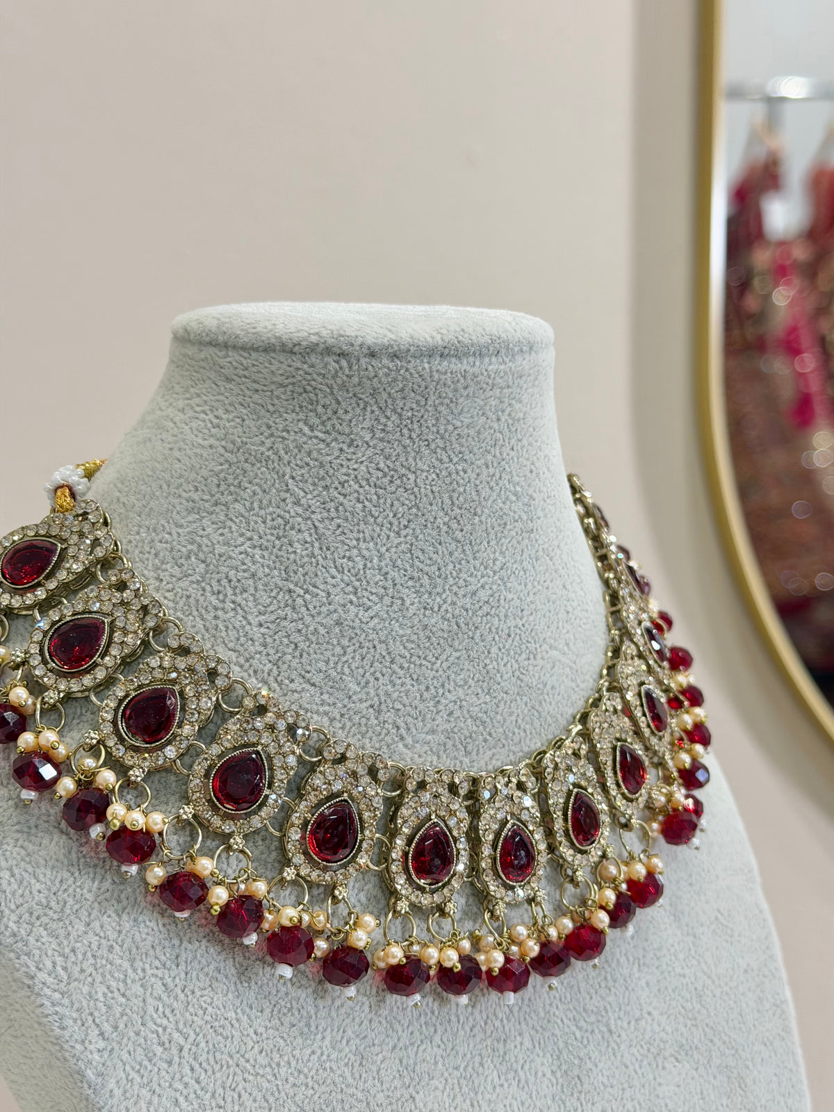 Maroon / Gold Jewellery Set