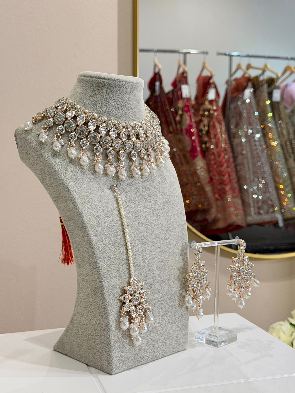 White / Rosegold Jewellery Set