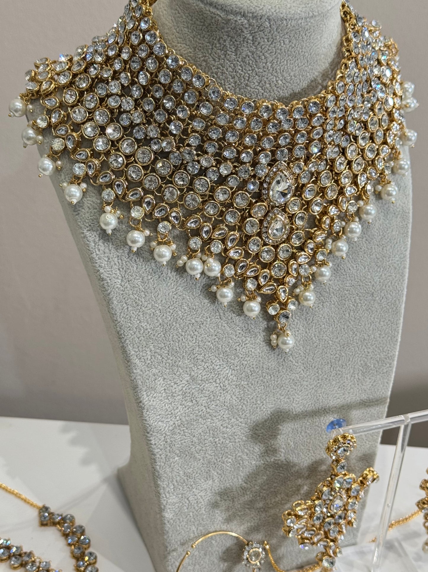 Gold Bridal Jewellery Set