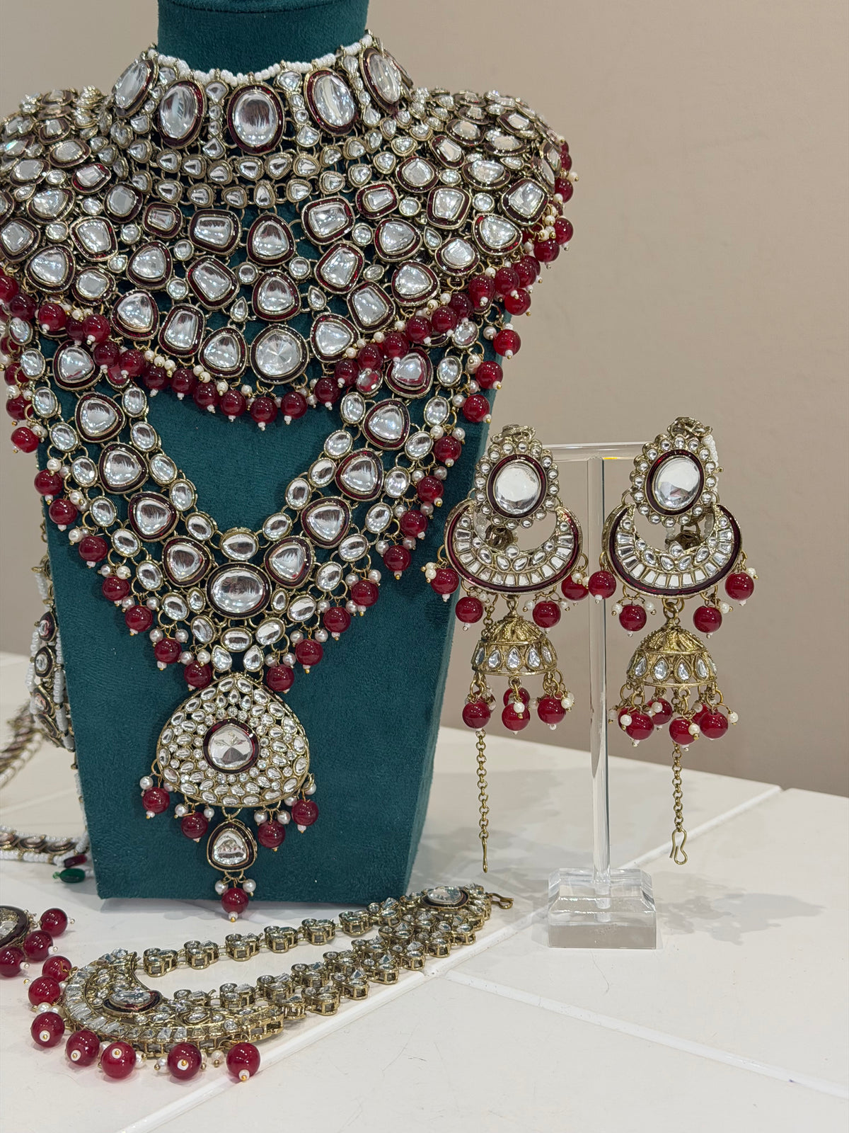 Maroon Kundan Bridal Jewellery Set
