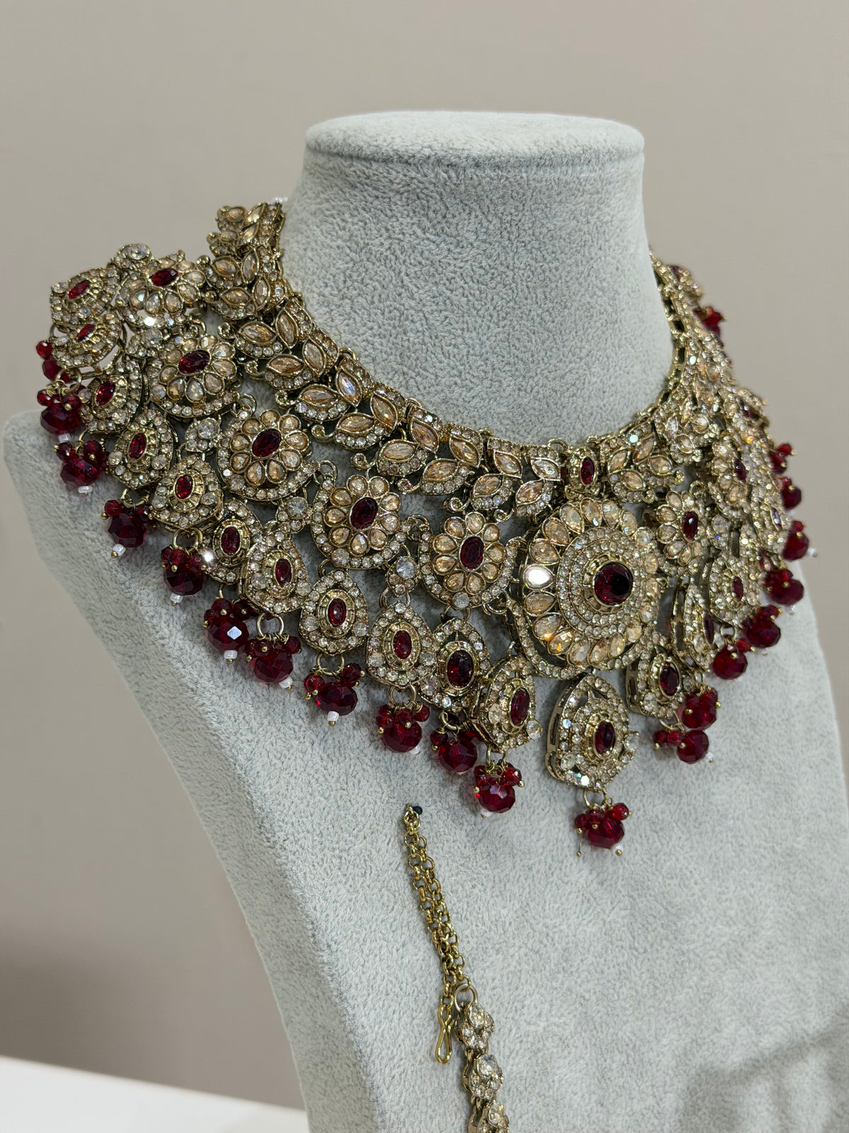 Maroon Jewellery Set