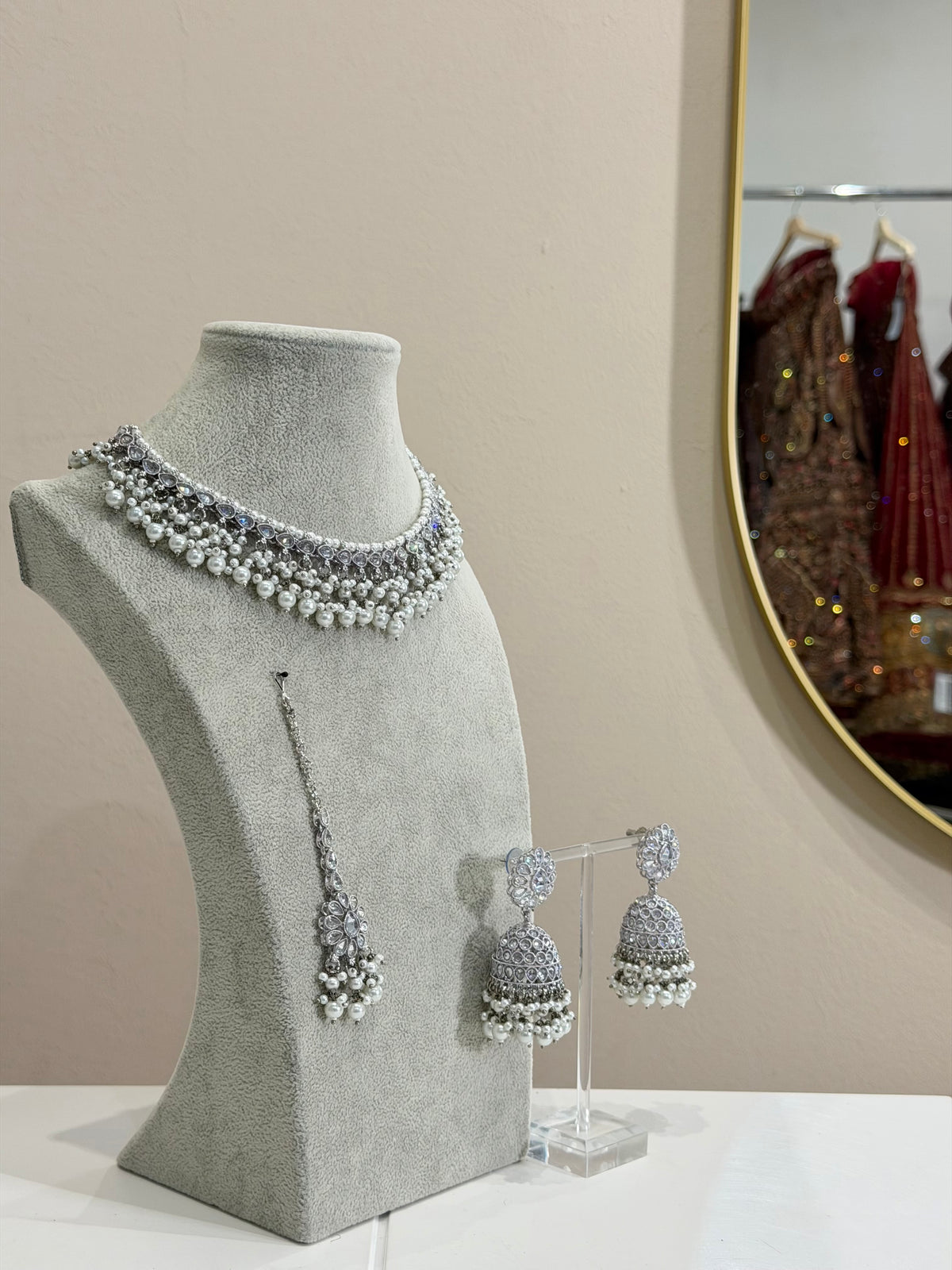 Silver / White Pearl Jewellery Set