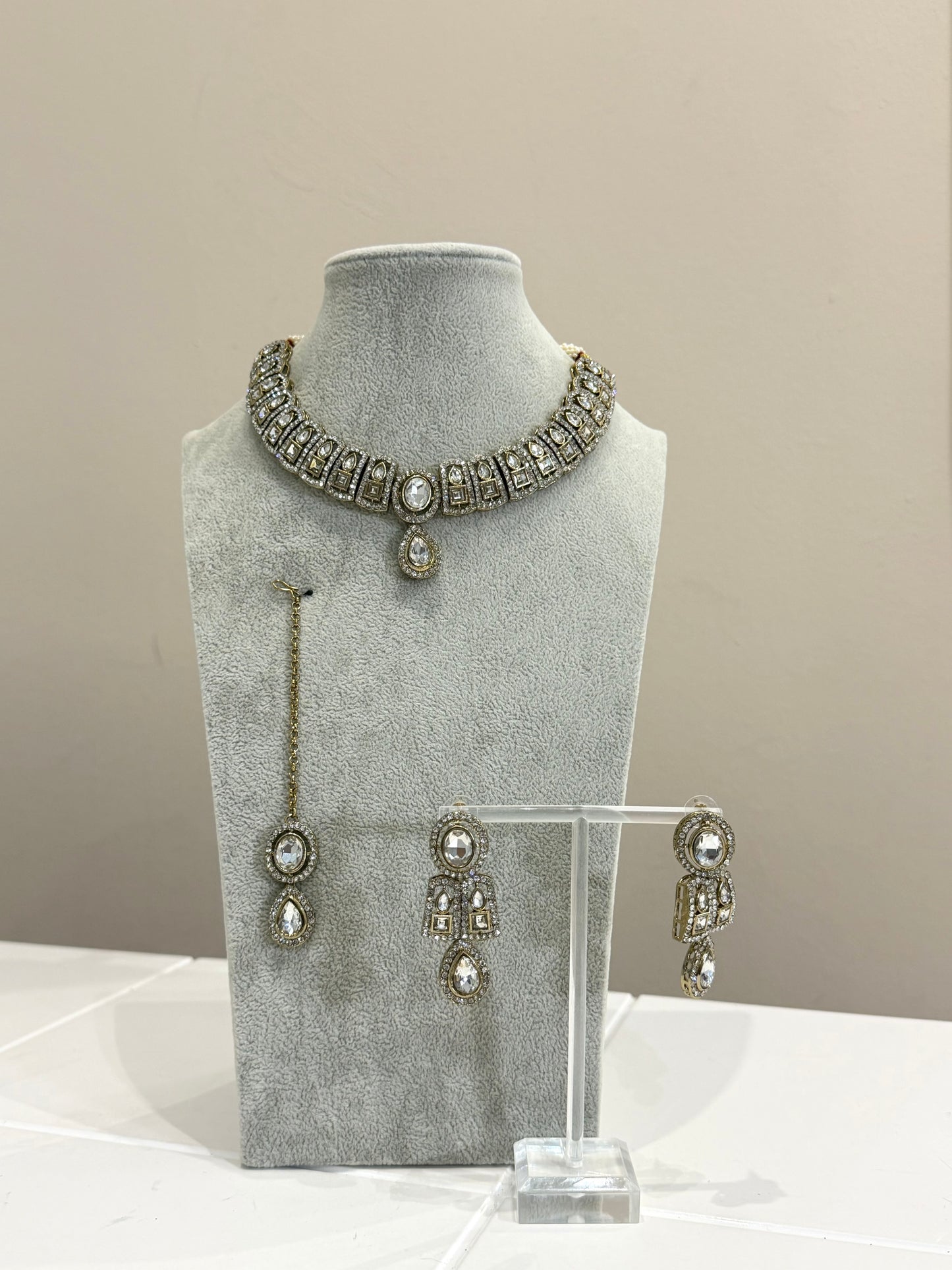 Traditionelles American Diamon Kundan Jewellery Set - 4 Colours