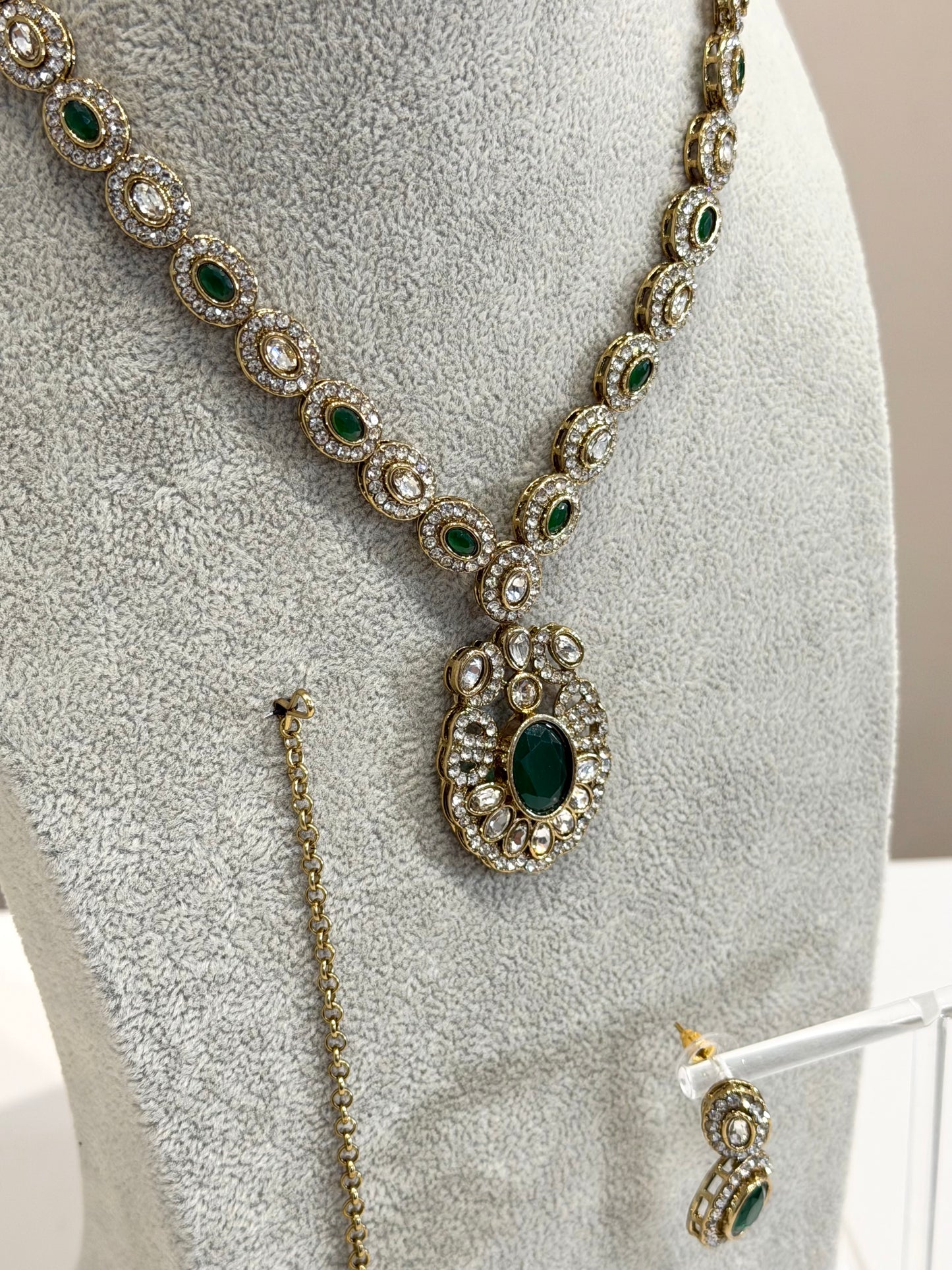 Traditionelles American Diamon Kundan Jewellery Set - 3 Colours