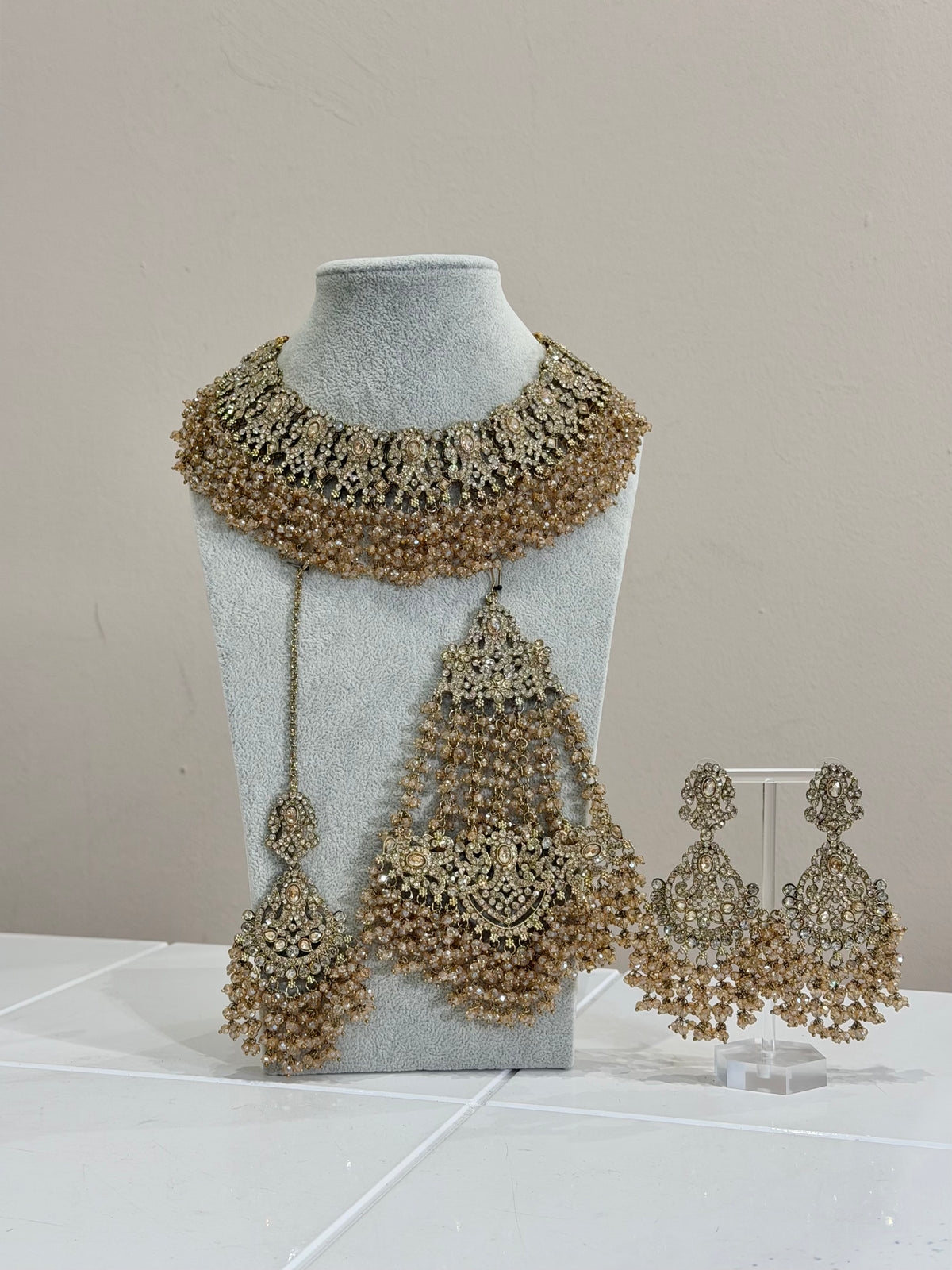 Gold Jewellery Set