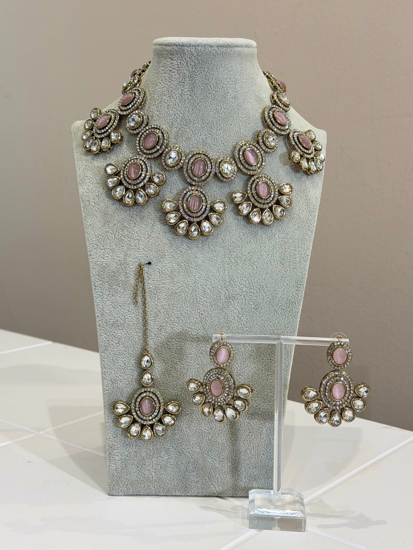 Traditionelles American Diamon Kundan Jewellery Set - 4 Colours