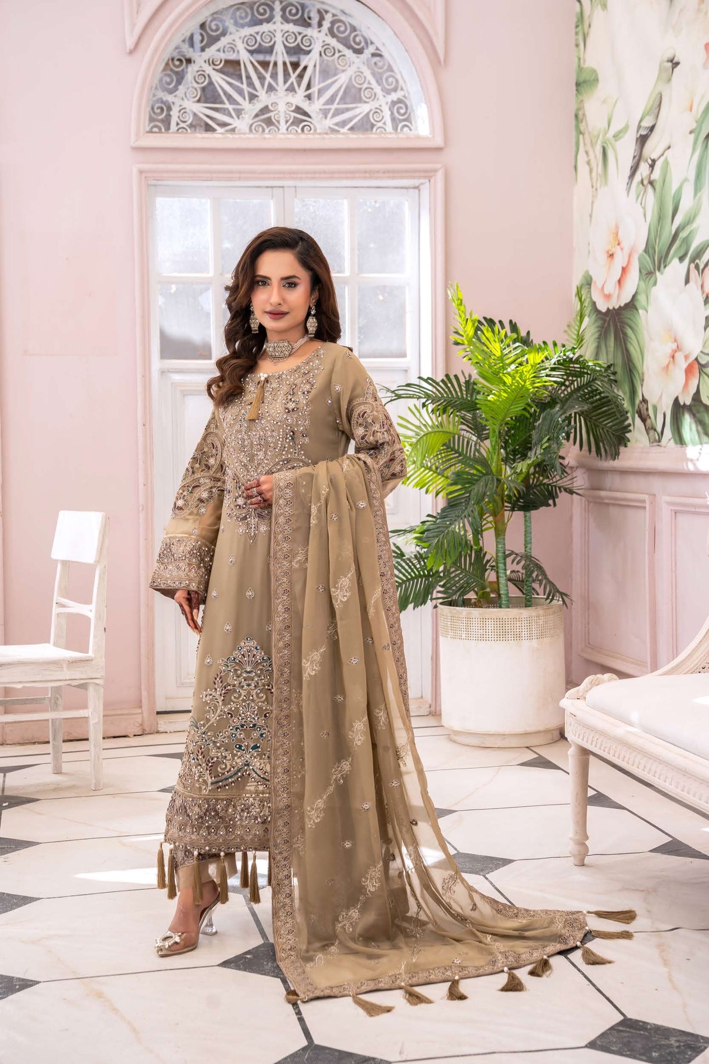 Luxury Chiffon Embroidered Suit- Beige/Braun