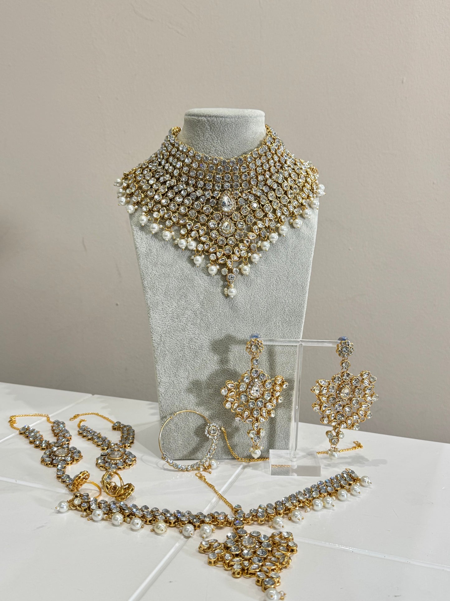 Gold Bridal Jewellery Set