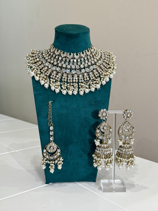 Gold Bridal Jewellery Set