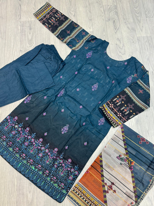 3-teiliges Suit Set aus Lawn- Suit D04