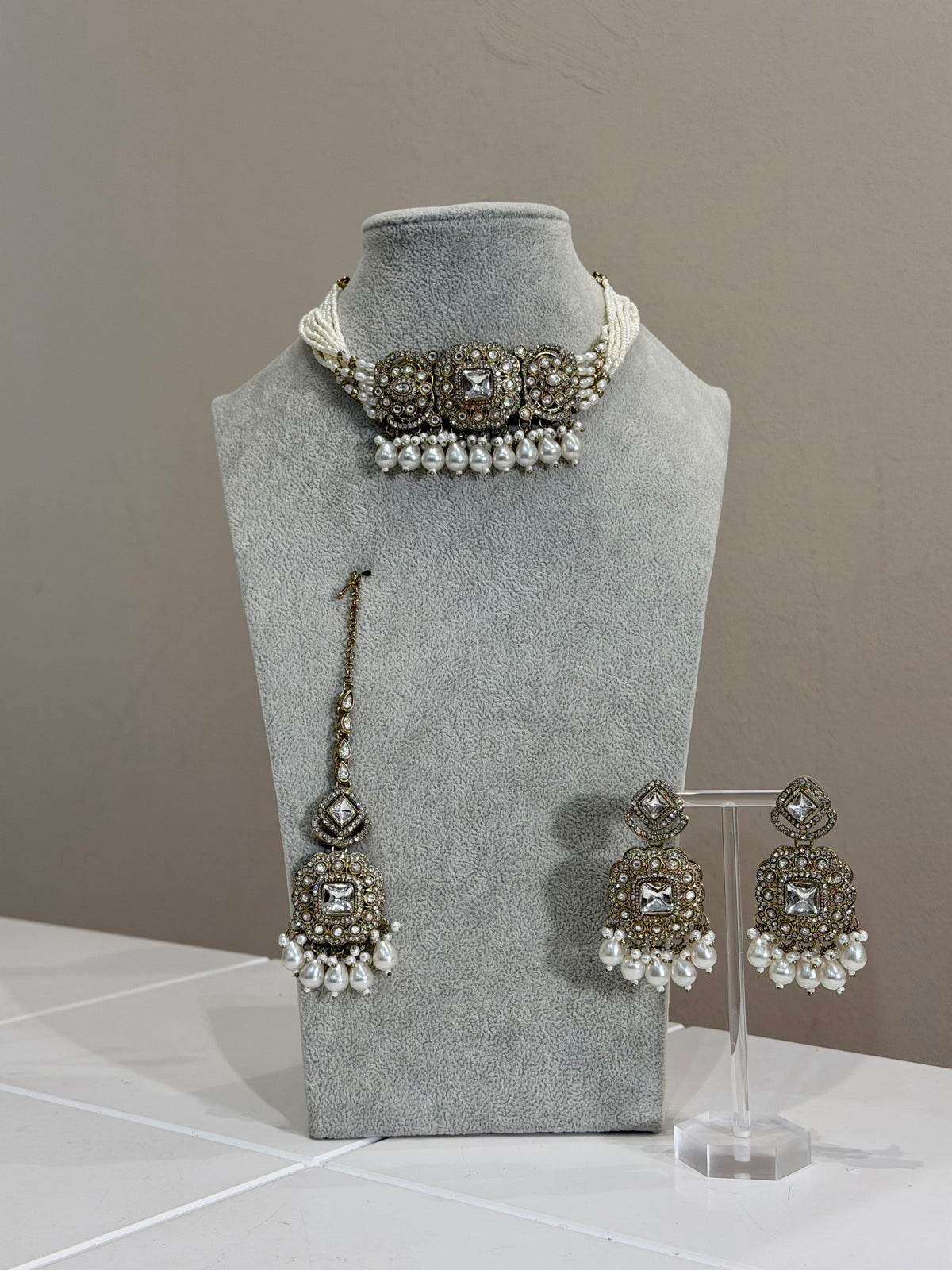 Pearl Choker Jewellery Set