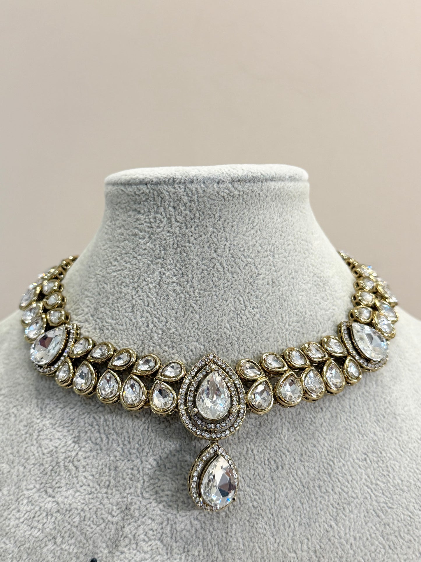 Traditionelles American Diamon Kundan Jewellery Set - 4 Colours