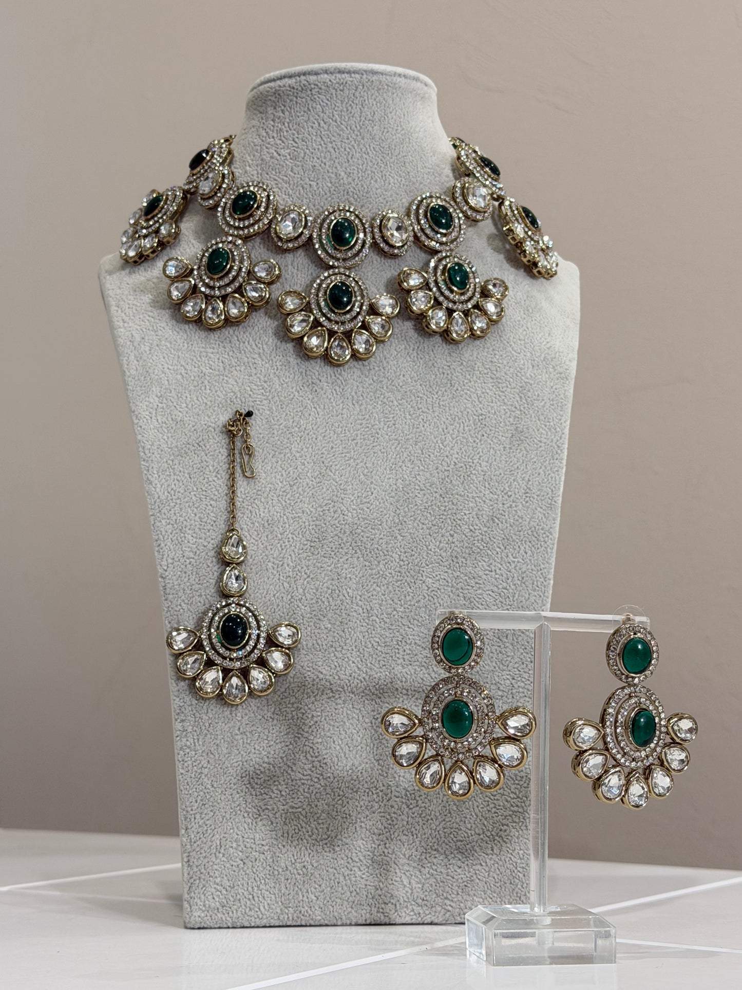 Traditionelles American Diamon Kundan Jewellery Set - 4 Colours