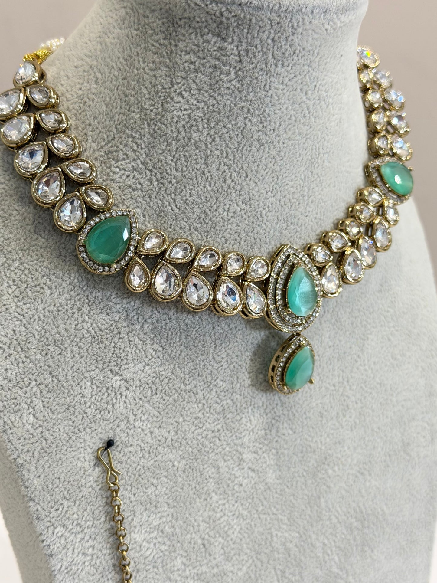 Traditionelles American Diamon Kundan Jewellery Set - 4 Colours