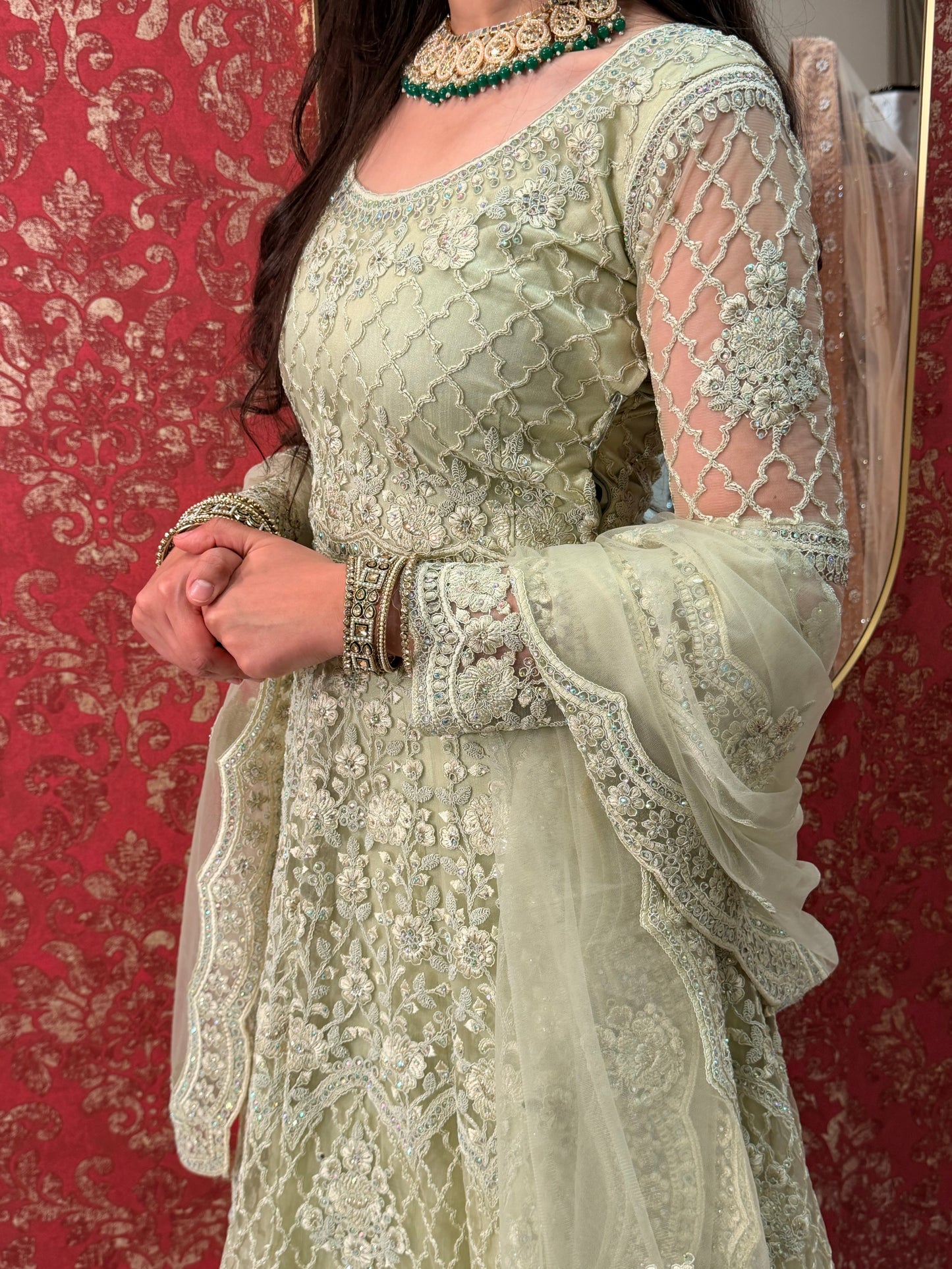 Mintgrünes Net-&-Silk-Lehenga-Set & Cutwork-Dupatta