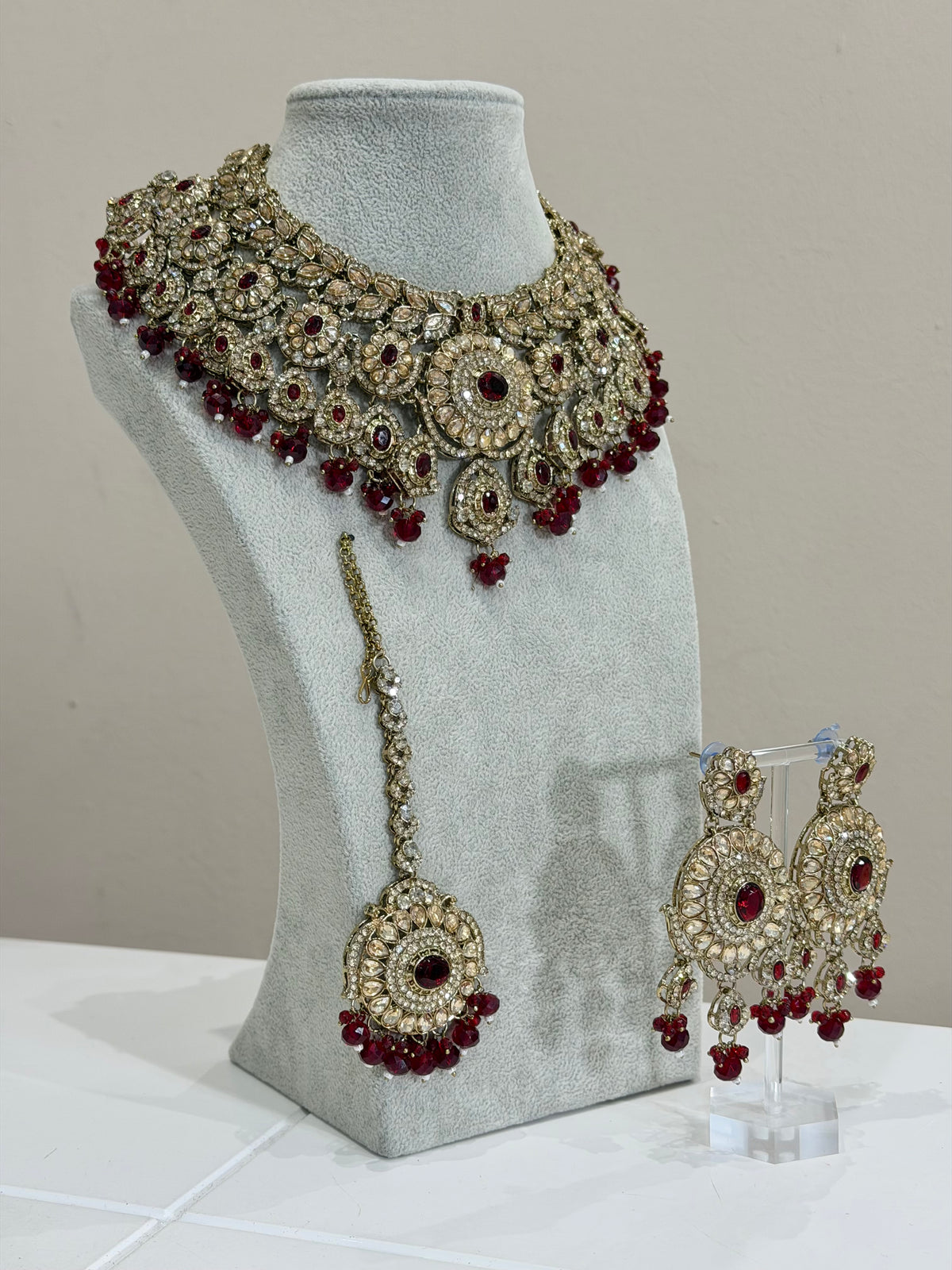 Maroon Jewellery Set