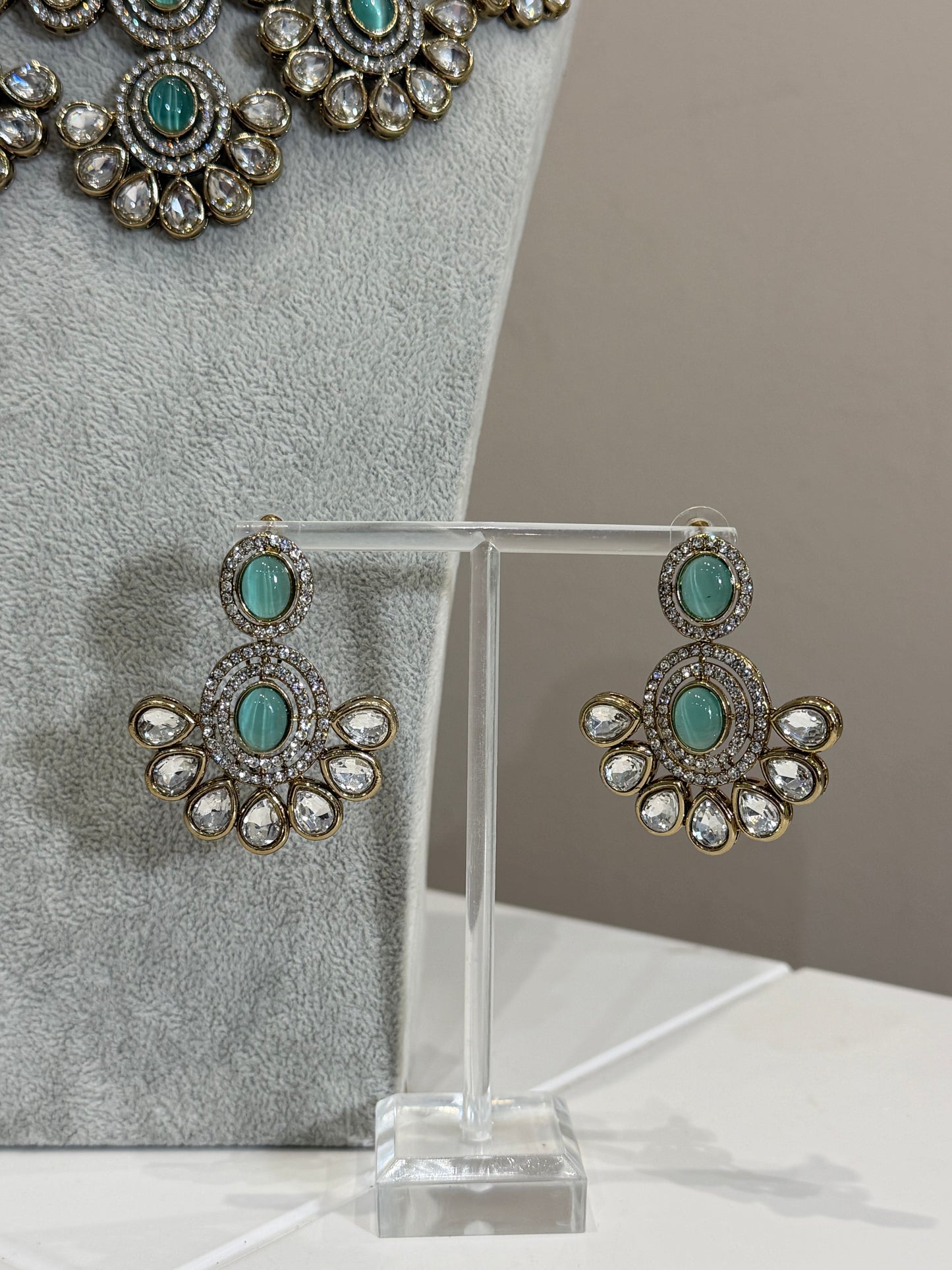 Traditionelles American Diamon Kundan Jewellery Set - 4 Colours