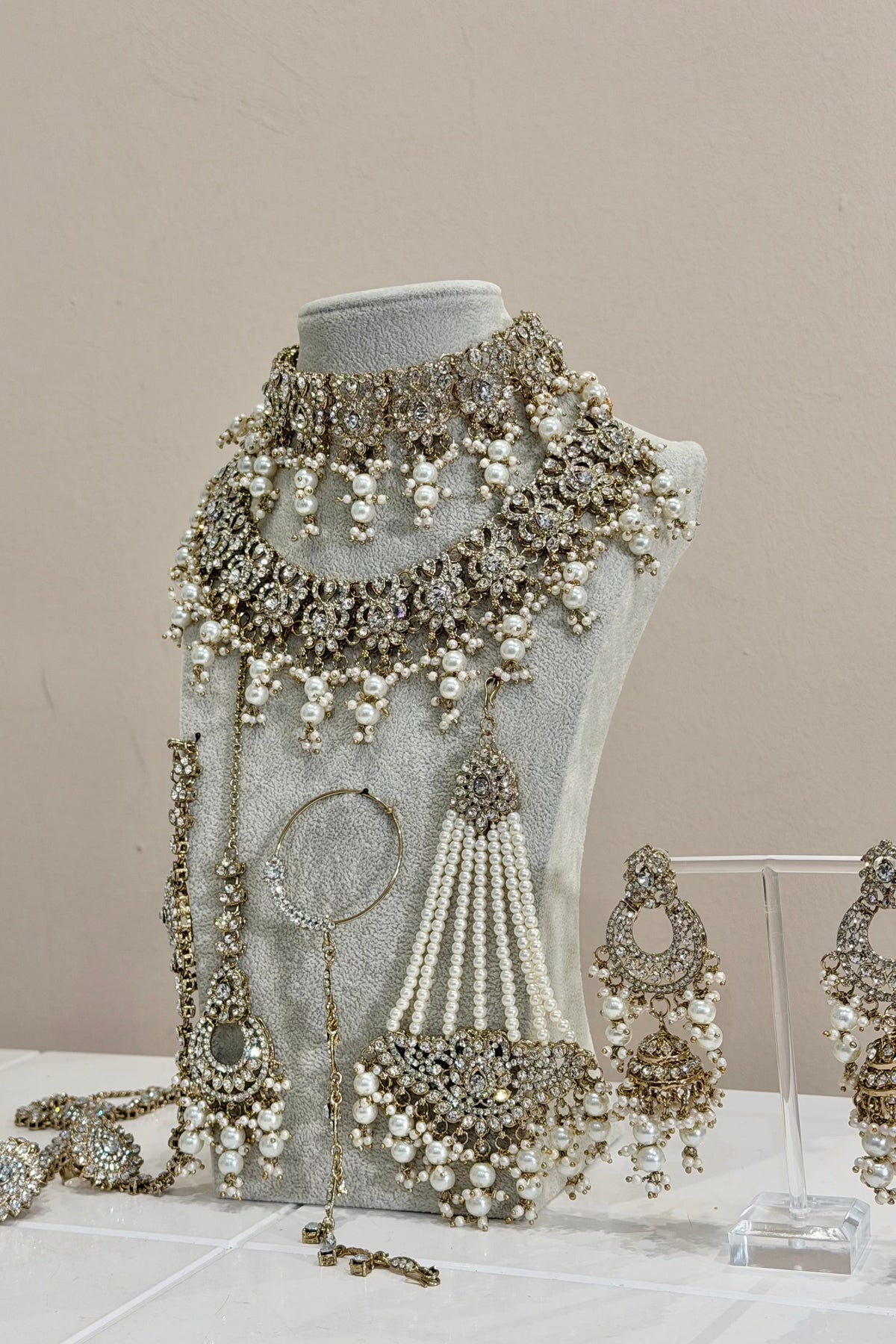 White Gold Bridal Jewellery Set