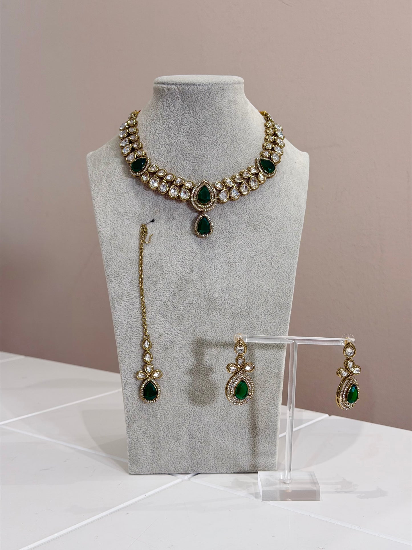 Traditionelles American Diamon Kundan Jewellery Set - 4 Colours
