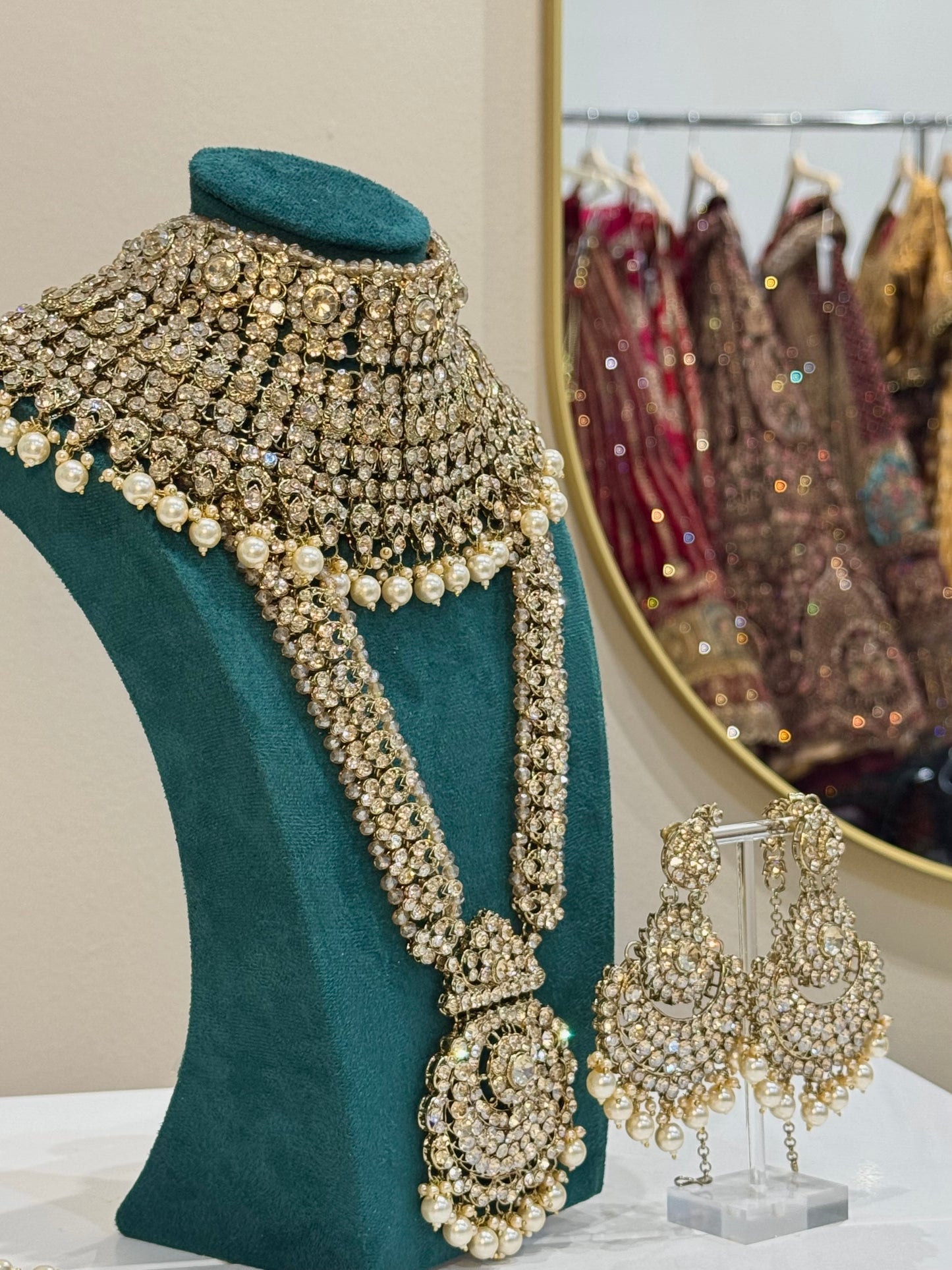 Gold Bridal Jewellery Set