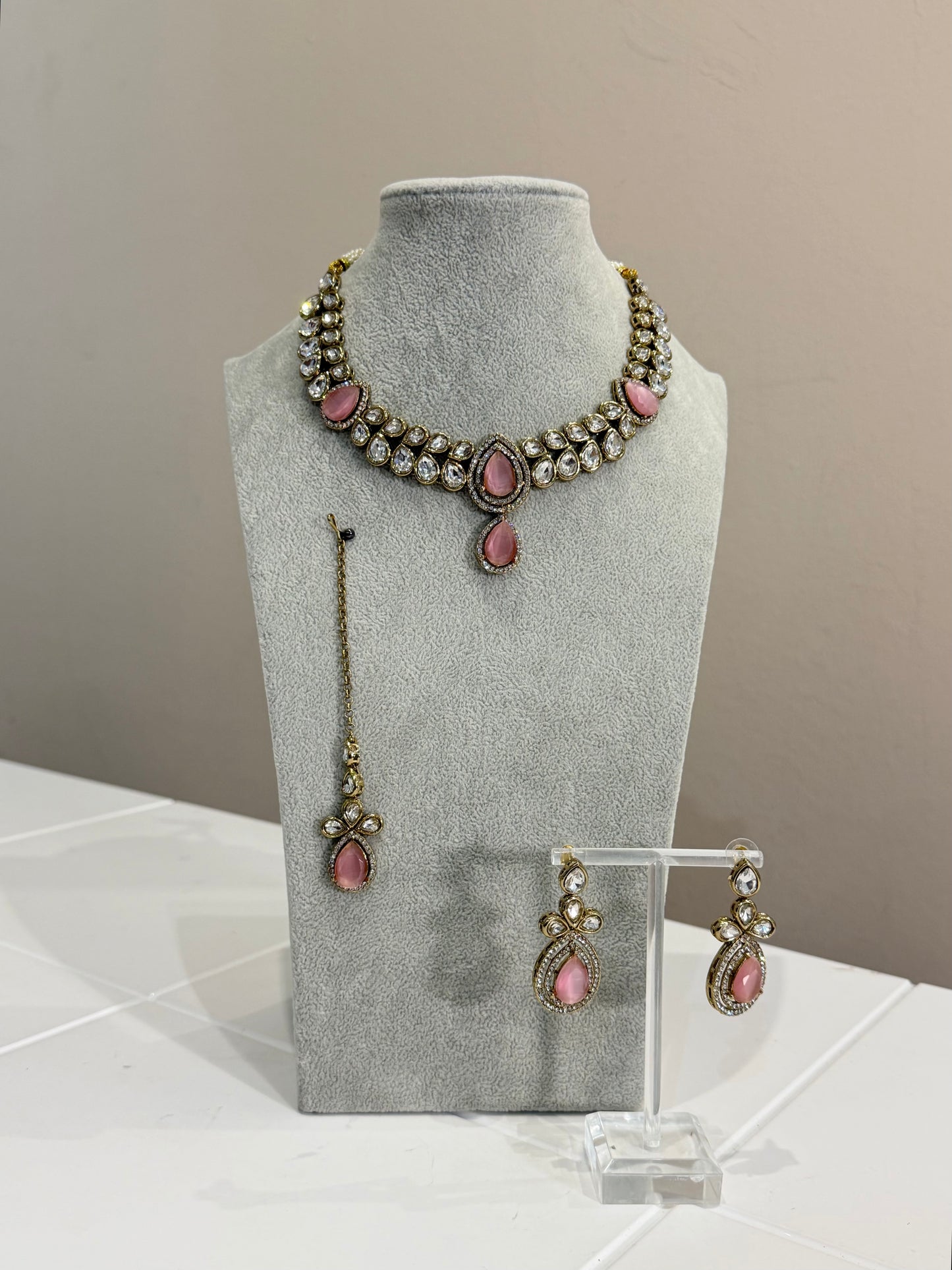 Traditionelles American Diamon Kundan Jewellery Set - 4 Colours