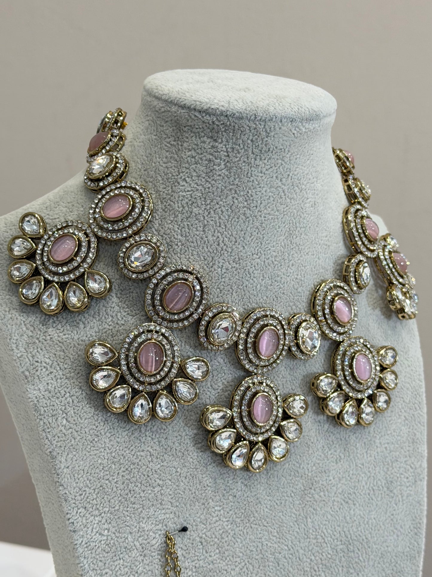 Traditionelles American Diamon Kundan Jewellery Set - 4 Colours