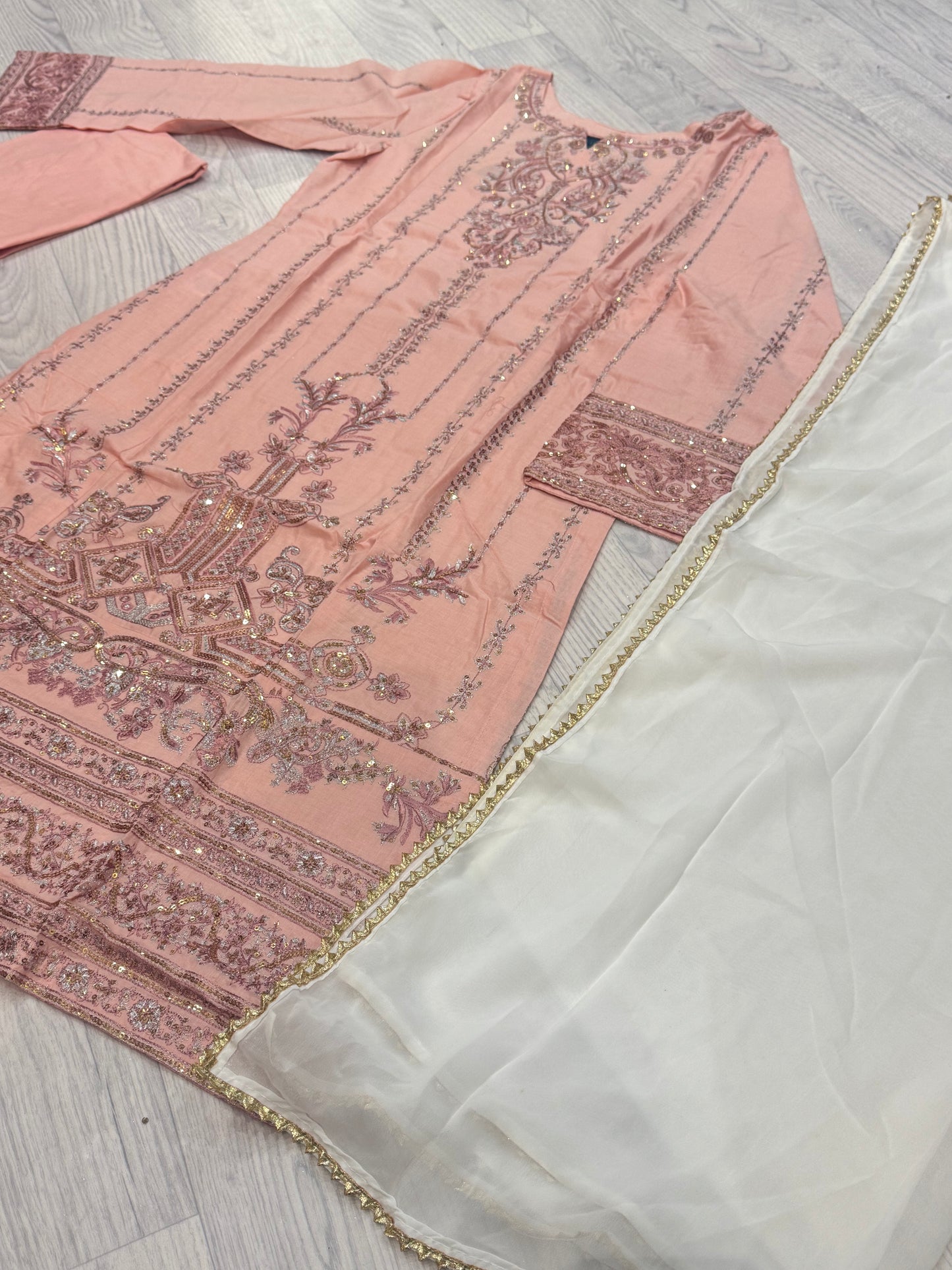 HSS-260 - Heeras Suit