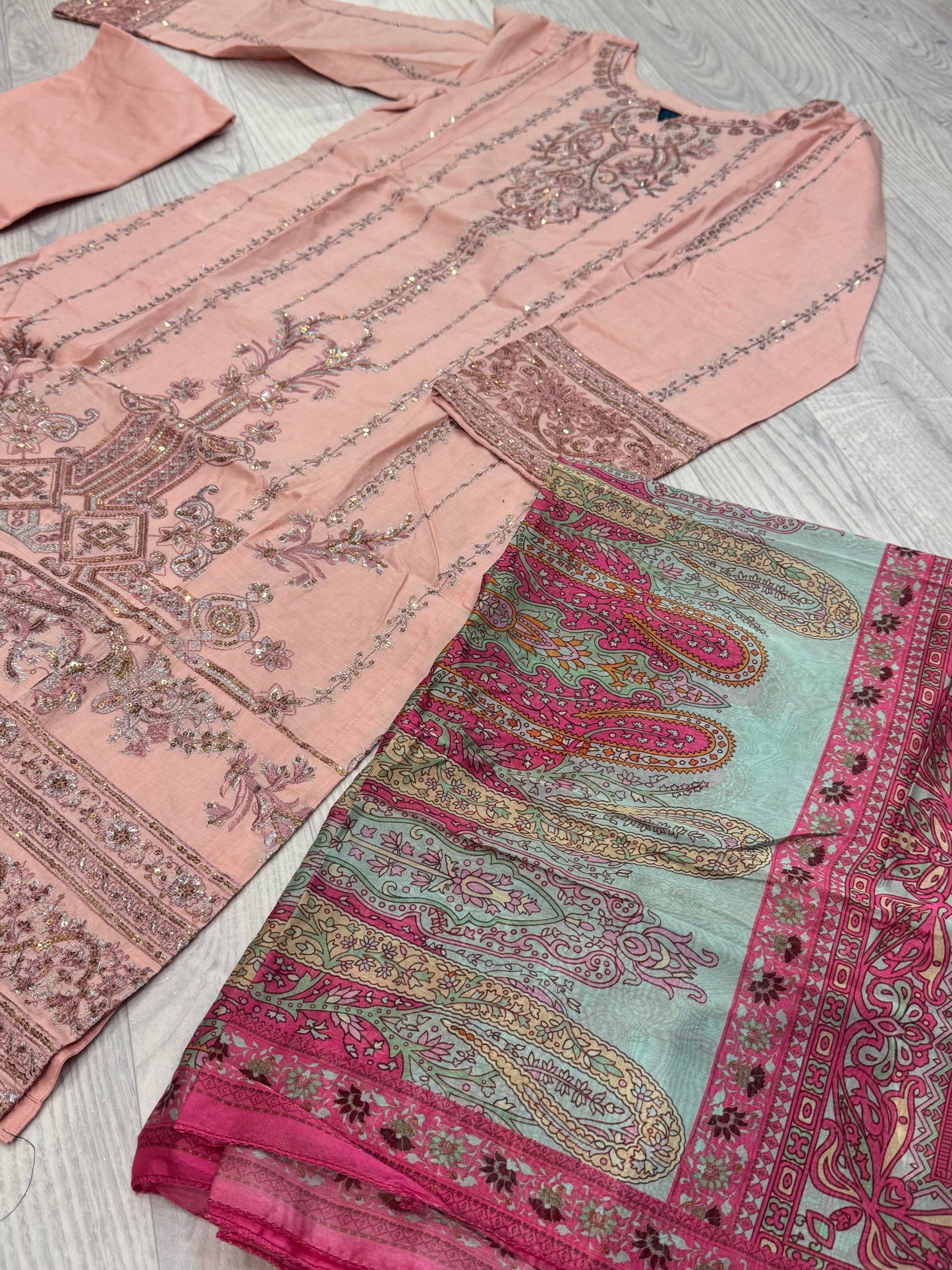 HSS-260 - Heeras Suit