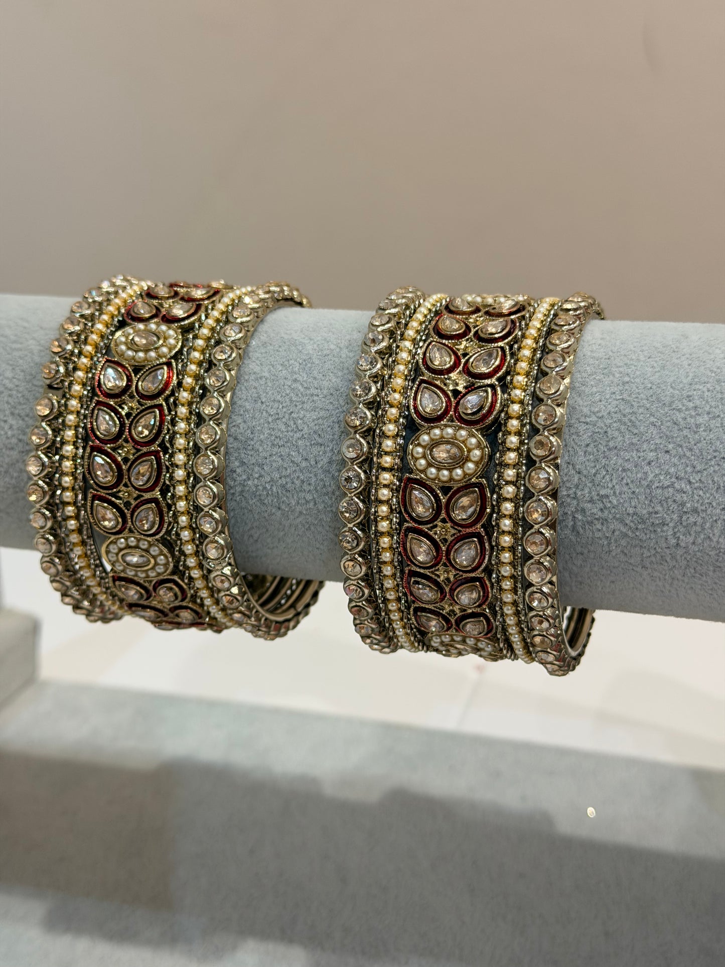 Antik Gold/ Red Metal Bangle-  (10-teilig)