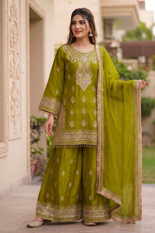 Designer Partywear-Set aus Chinon-Seide - Olive grün