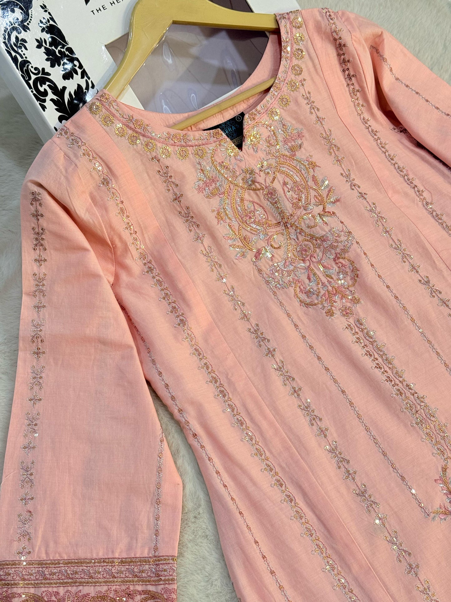 HSS-260 - Heeras Suit