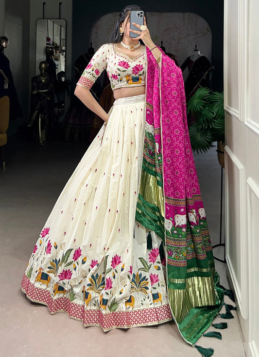 Elegantes Cream Khadi Cotton Lehenga Choli mit Sequin Work & grüner Dupatta – Festival Wear -2
