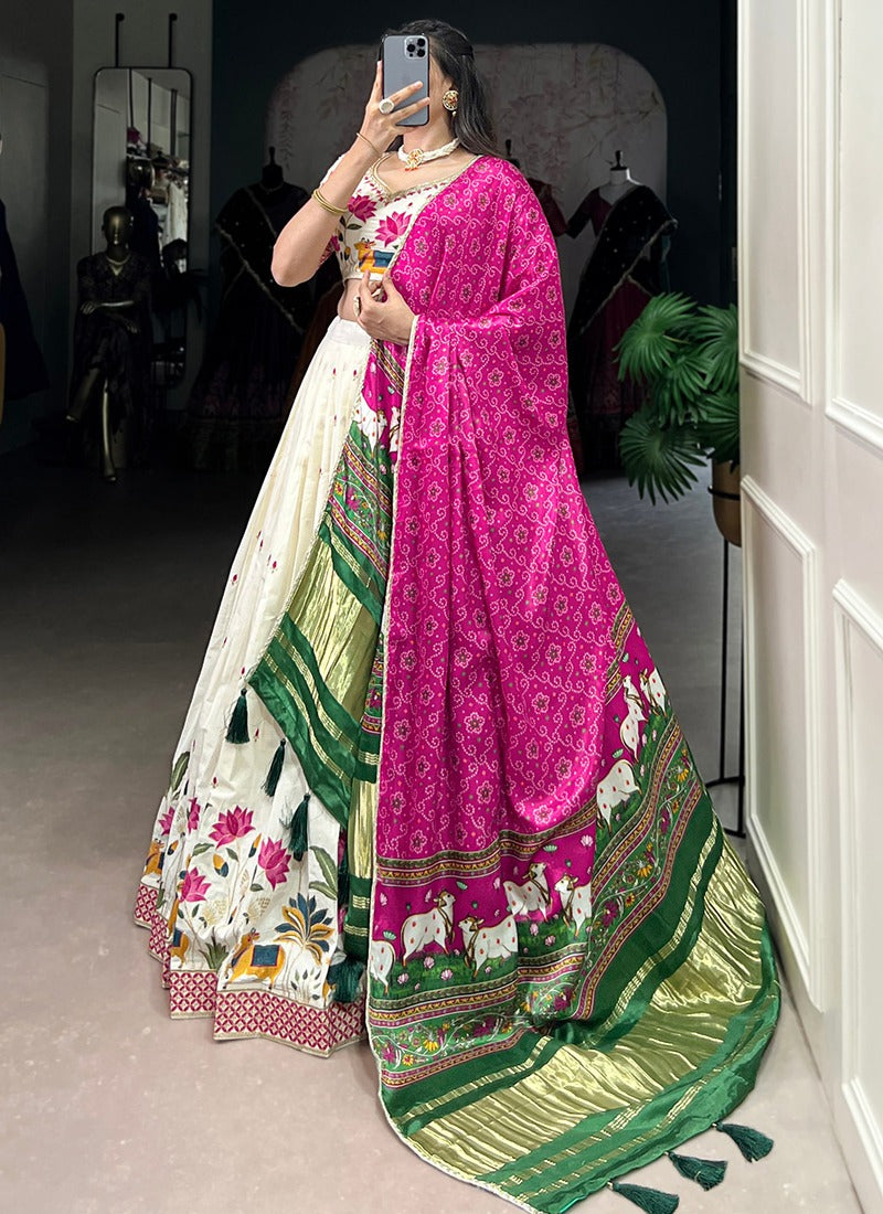 Elegantes Cream Khadi Cotton Lehenga Choli mit Sequin Work & grüner Dupatta – Festival Wear -2