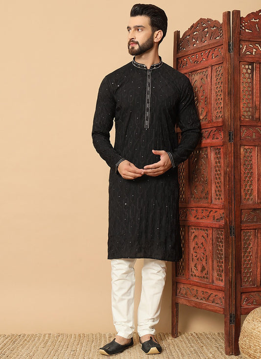 Schwarz Kurta Pajama aus Art Silk – Festliche Herrenmode