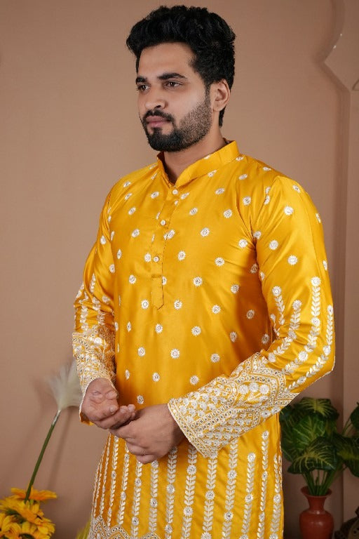 Sangeet Kurta Set für Herren – Gadhval Silk & Heavy Embroidery