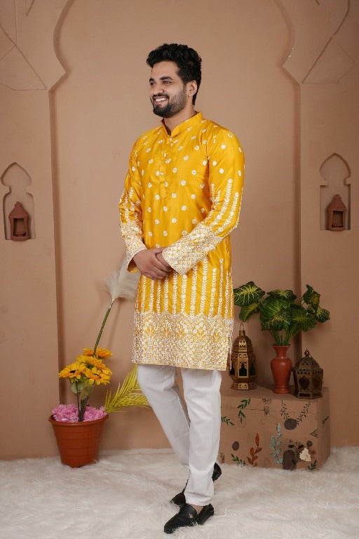 Sangeet Kurta Set für Herren – Gadhval Silk & Heavy Embroidery