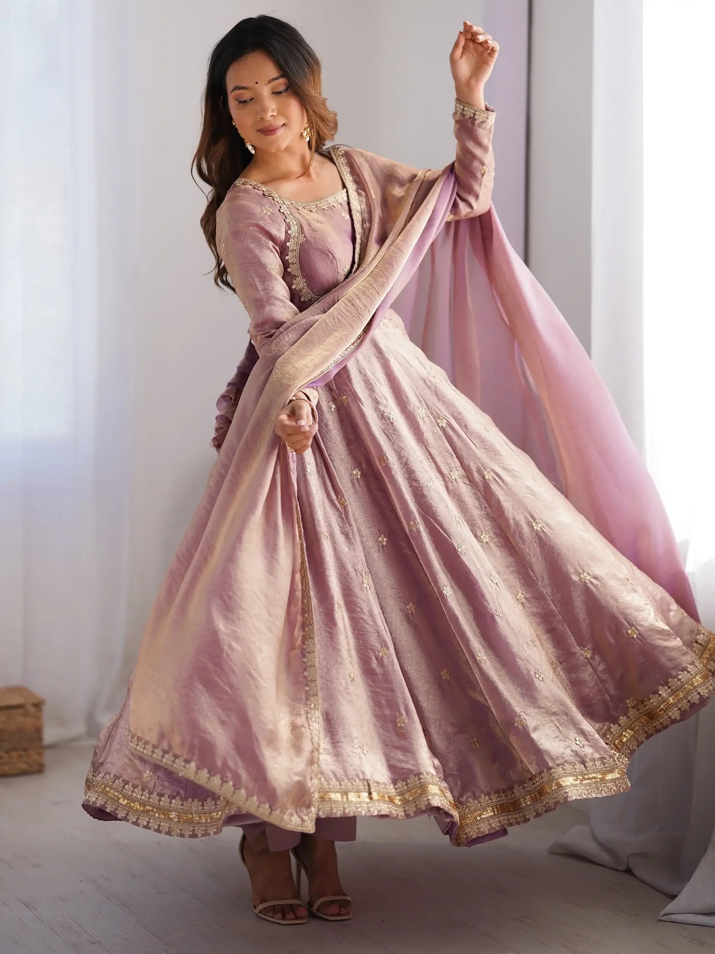 Pink/Lila Sequins Silk Traditional Gown With Dupatta