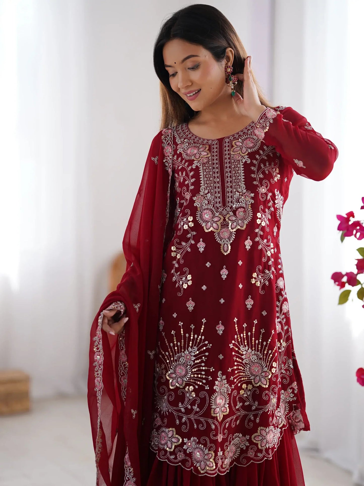 Elegantes Rotes Georgette Sharara-Set